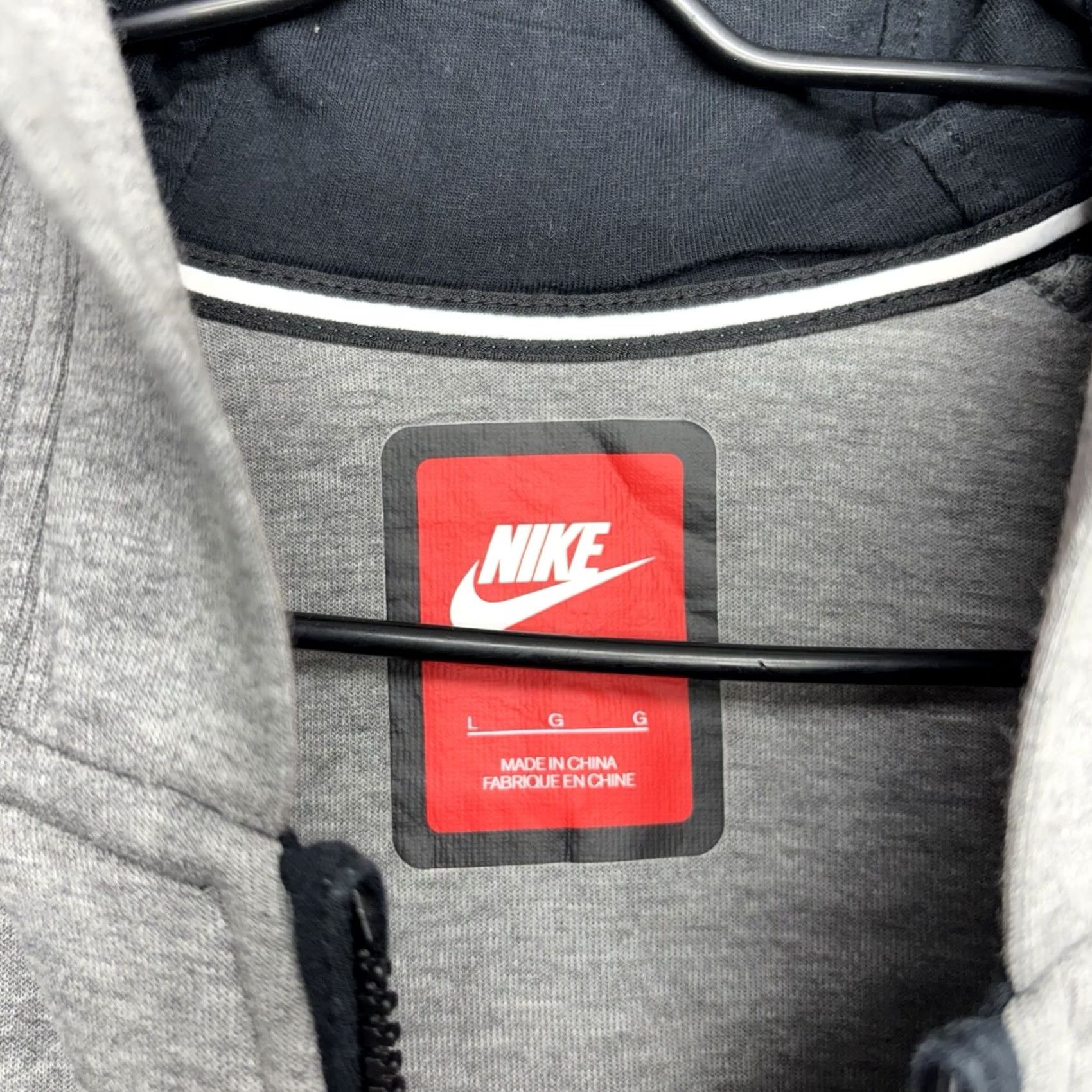Nike Nike Tech Windrunner Jacket Womens Large Gray Full Zip Lined Pockets Winter Spring Casual Outdoor Athletic Coat Size L / US 10 / IT 46 - 7 Thumbnail