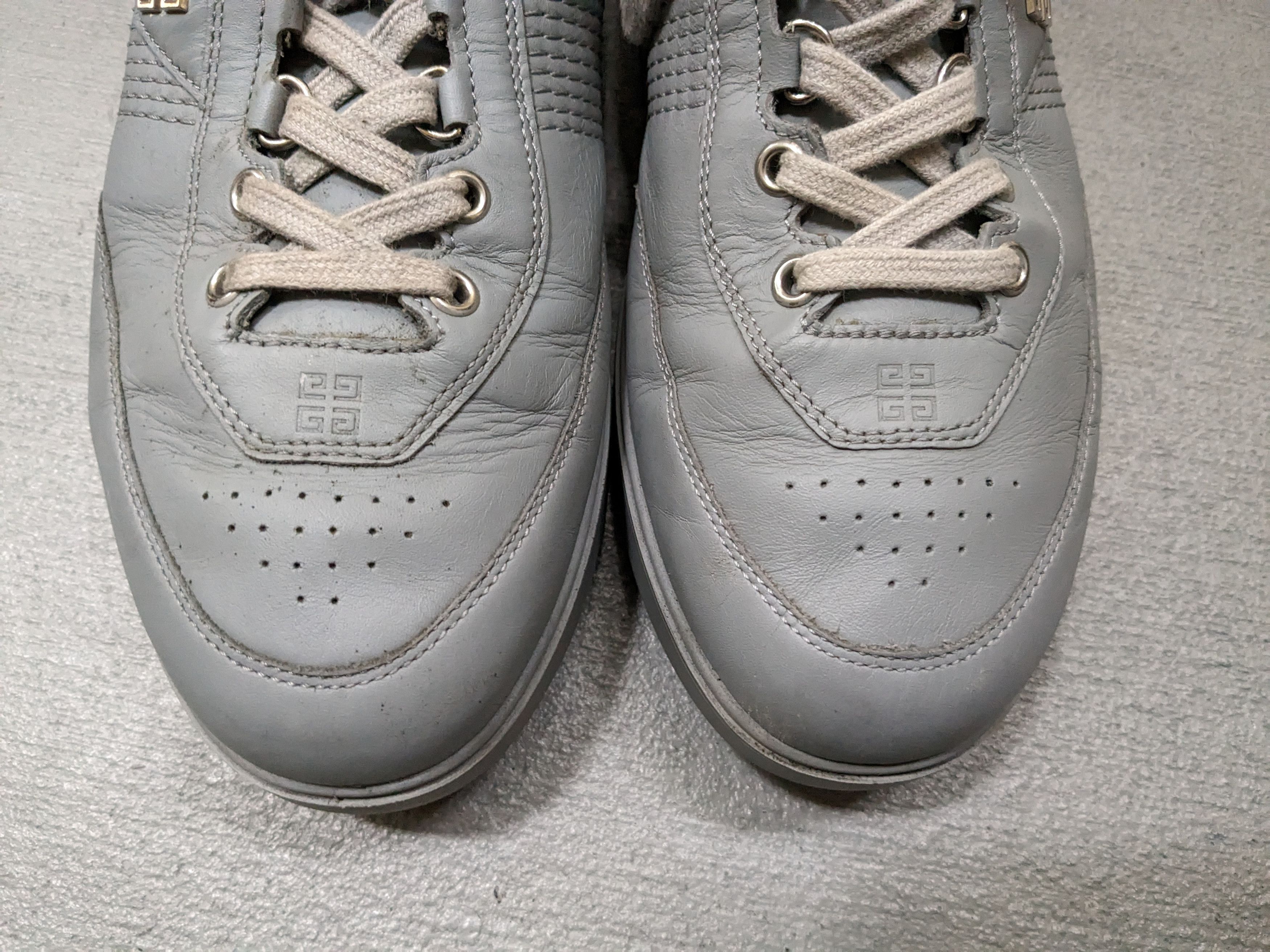 Givenchy Givenchy G4 Sneakers Gray 9 42 Leather Matthew Williams Size US 9 / EU 42 - 3 Thumbnail