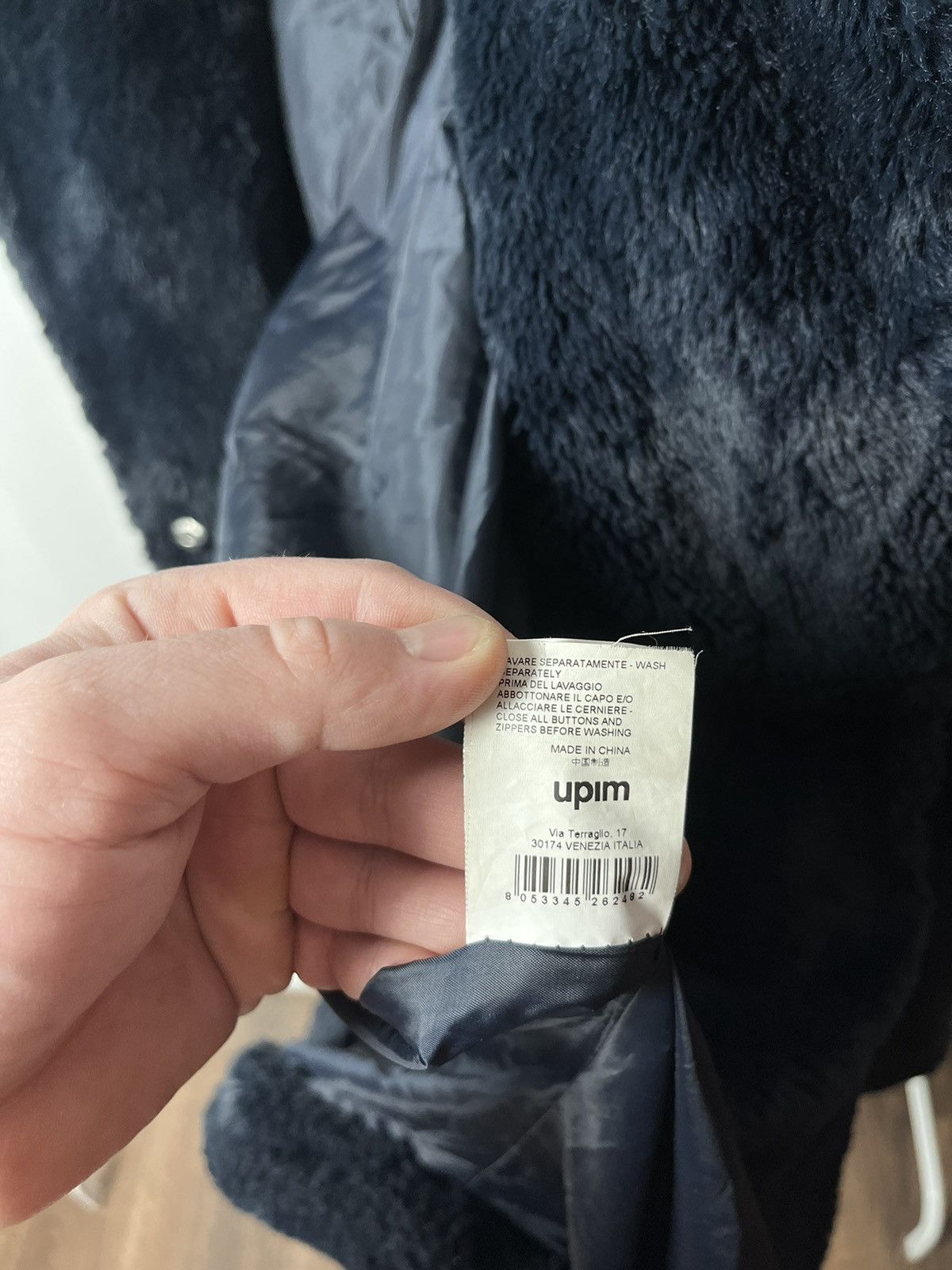 Japanese Brand Vintage Woman’s Faux Fur Heavy Y2K Jacket / Coat Size M / US 6-8 / IT 42-44 - 9 Thumbnail