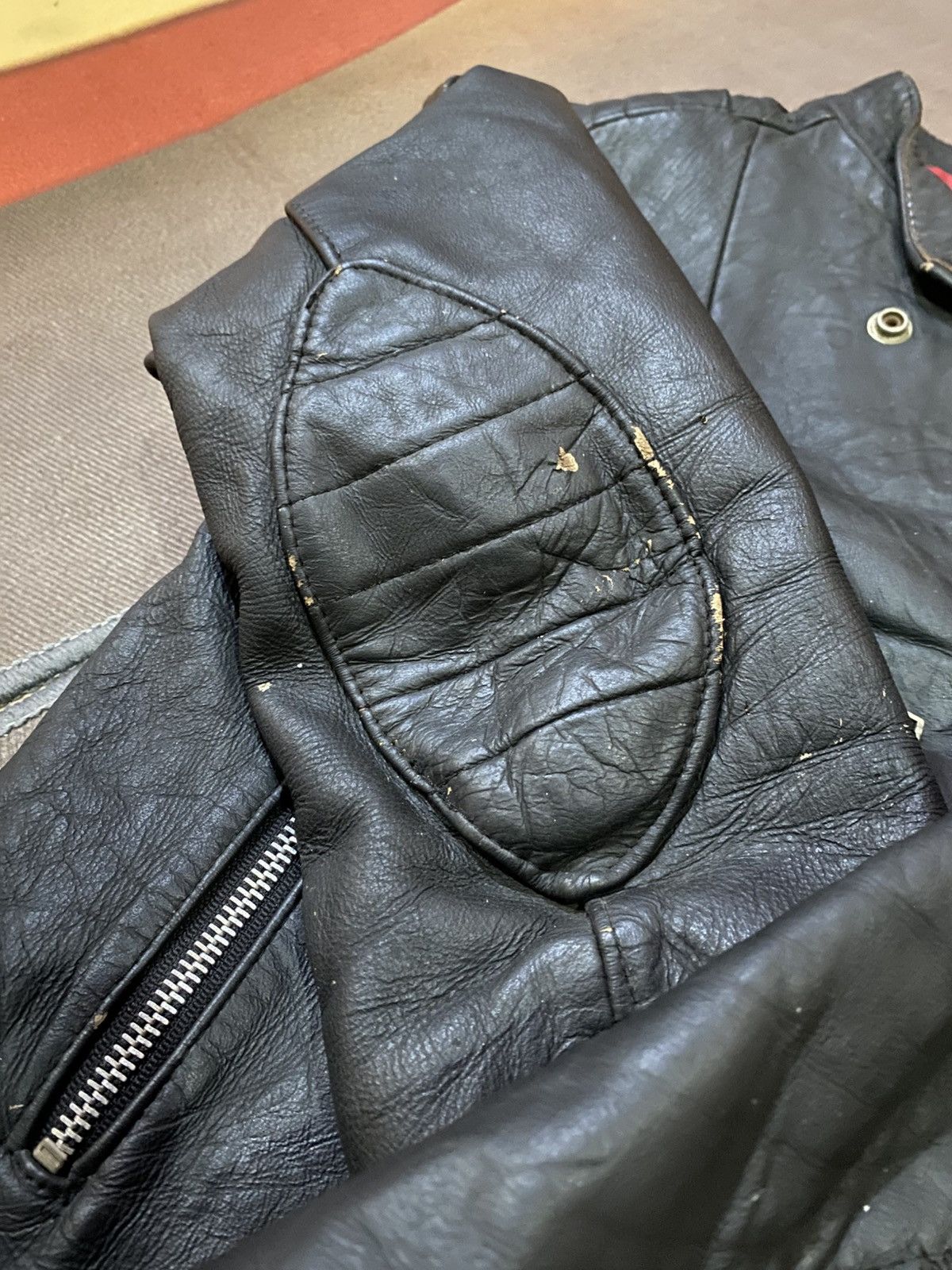 Other Vintage Black Leather Biker Jacket Made England Real Leather Size US S / EU 44-46 / 1 - 18 Thumbnail