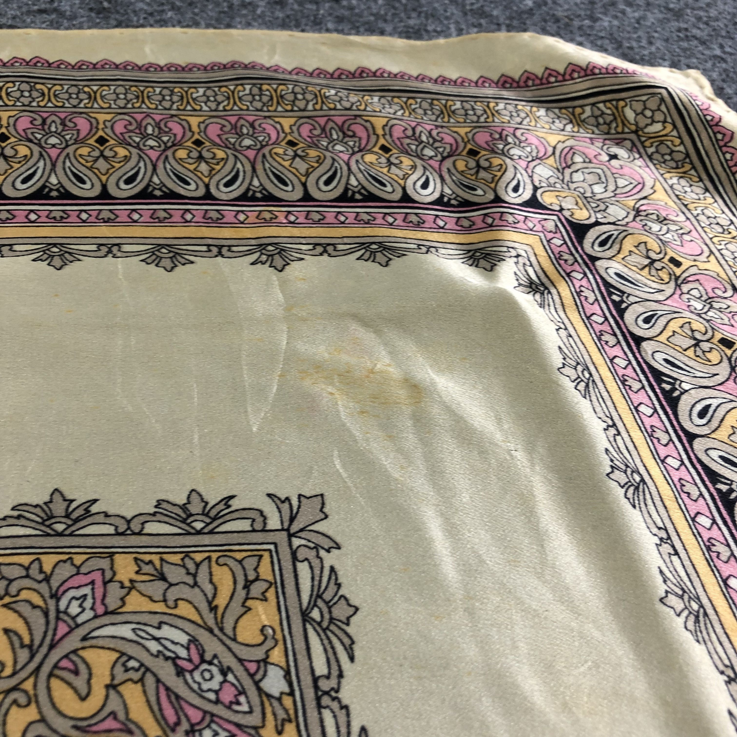Vintage Vintage Luxury Design Hand Rolled Silk Scarf M410 Size ONE SIZE - 8 Thumbnail