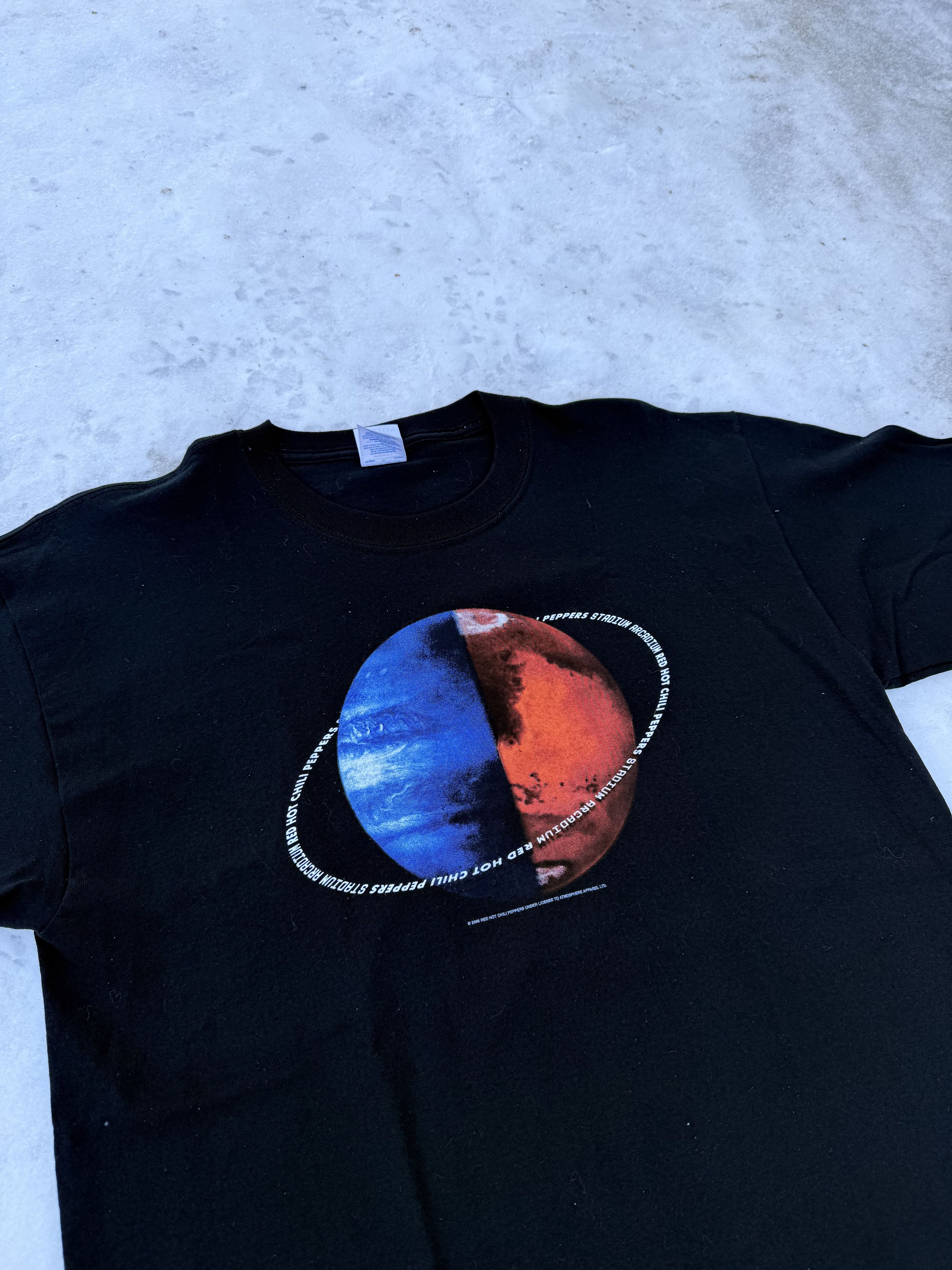 Vintage Red Hot Chili Peppers band vintage tshirt 2006 Size US L / EU 52-54 / 3 - 2 Thumbnail