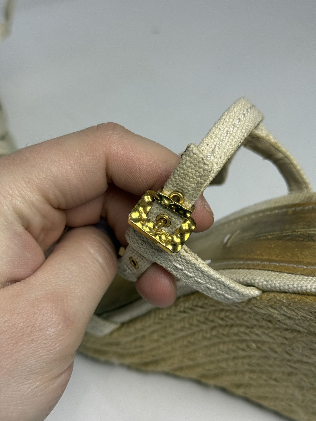 Louis Vuitton Louis Vuitton cream espadrille wedge sandals Size US 8 / IT 38 - 7 Thumbnail