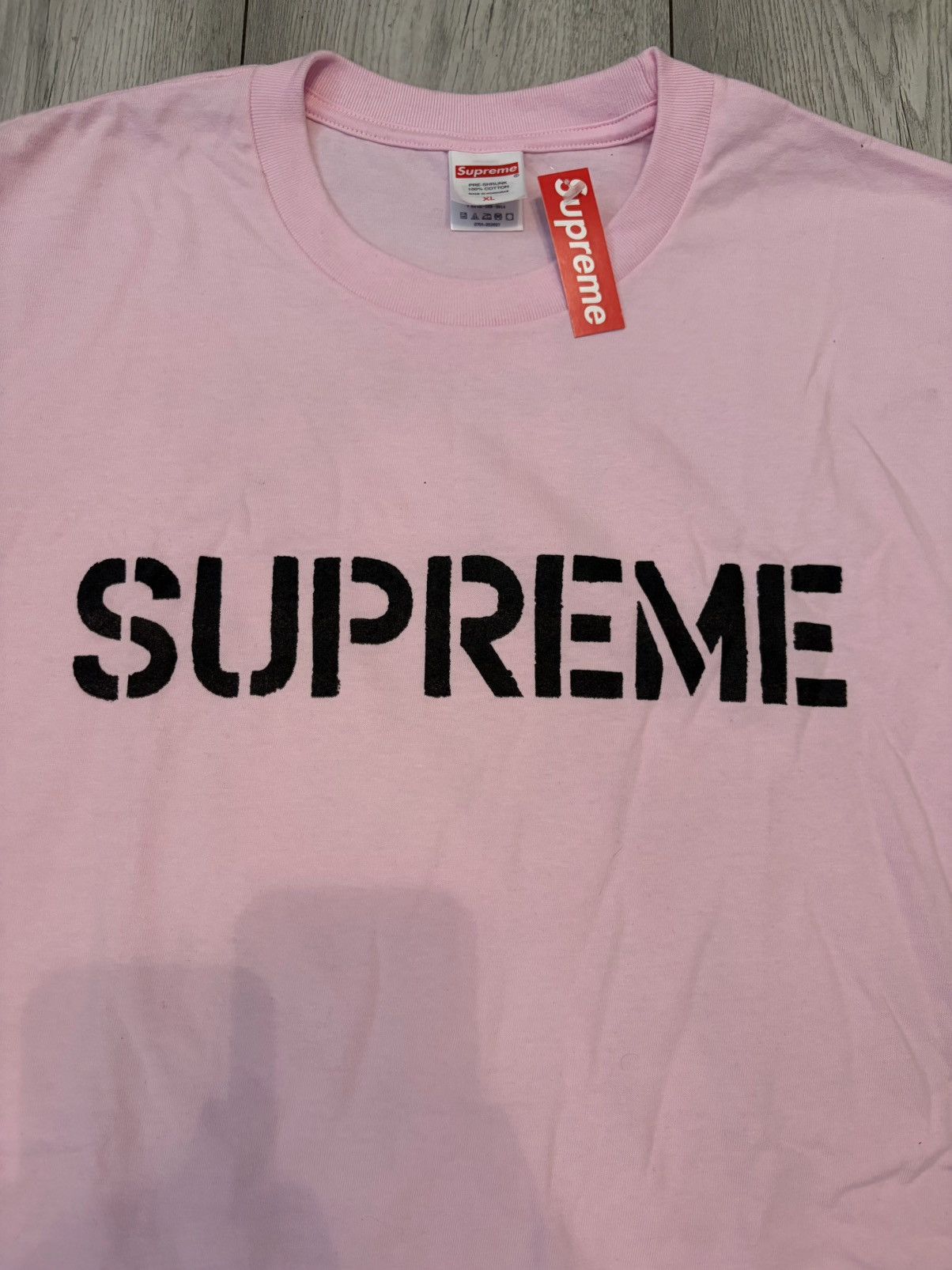 Supreme Supreme SS26 Hard Tee Pink - Size XL Size US XL / EU 56 / 4 - 3 Thumbnail