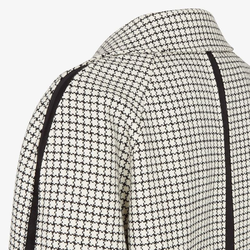 Fendi o1s1wg110326 Overcoat in White/Black Size XL / US 12-14 / IT 48-50 - 3 Thumbnail