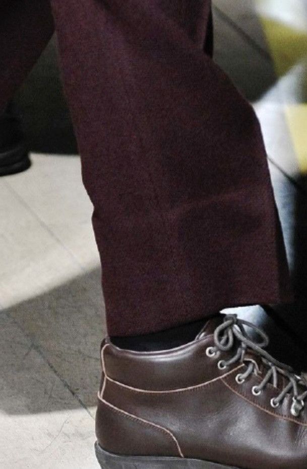 Yohji Yamamoto Yohji Yamamoto 🇯🇵 Dark Wine Crepe Wool Knit Trousers 34 NEW Size US 34 / EU 50 - 11 Thumbnail