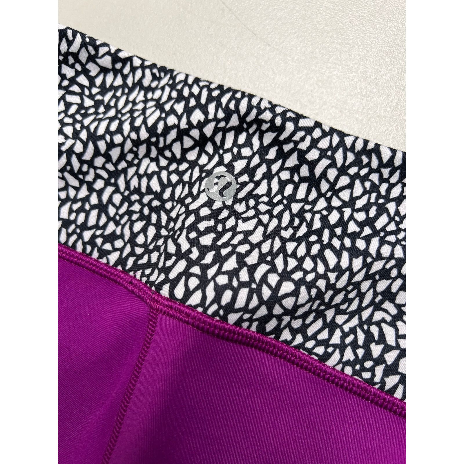 Lululemon Lululemon Wunder Under Leggings Sz 6 Pink Black White Size US 6 / EU 39 - 5 Thumbnail
