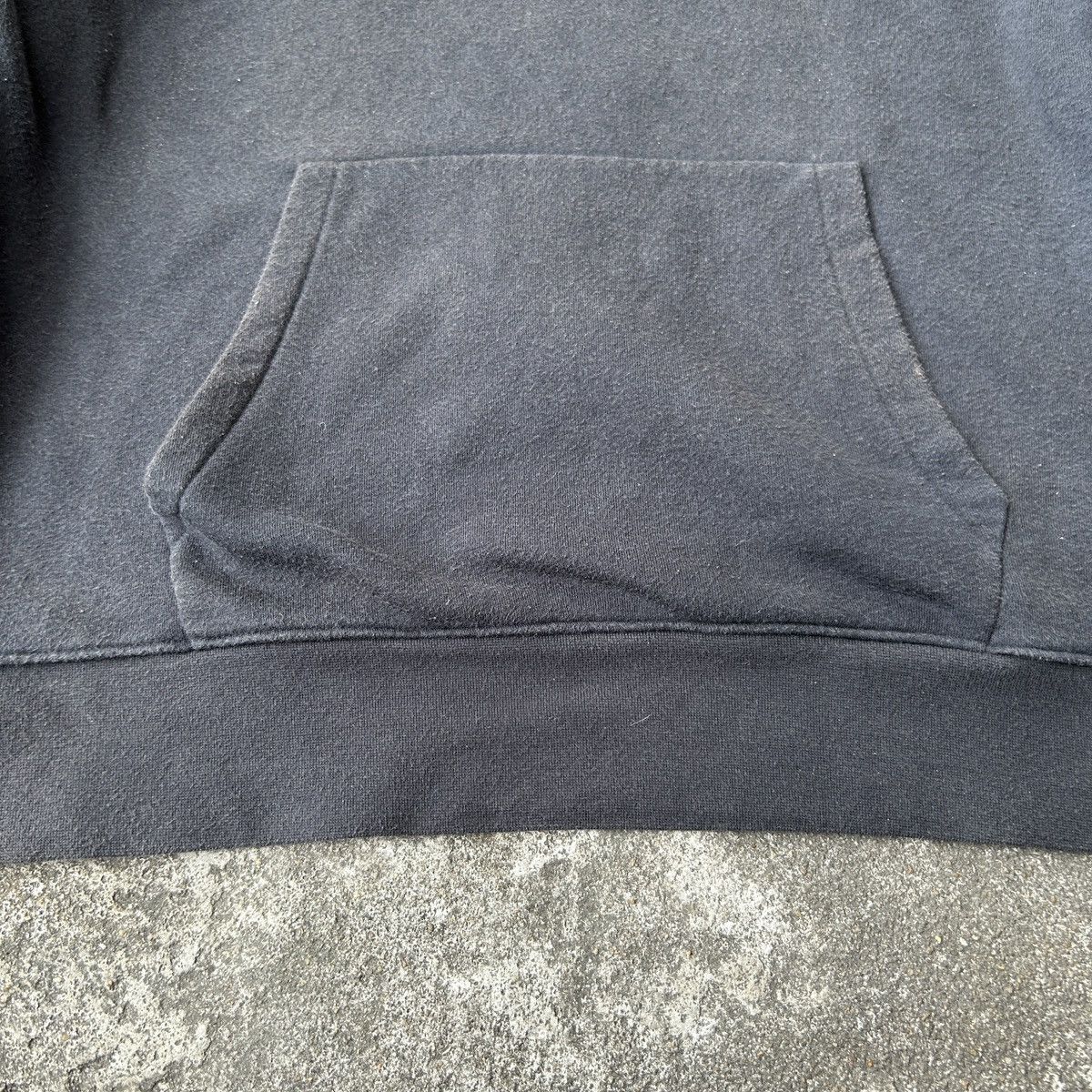 Nike × Vintage Nike Hoodie center Black Fade Style Vintage Size US S / EU 44-46 / 1 - 5 Thumbnail