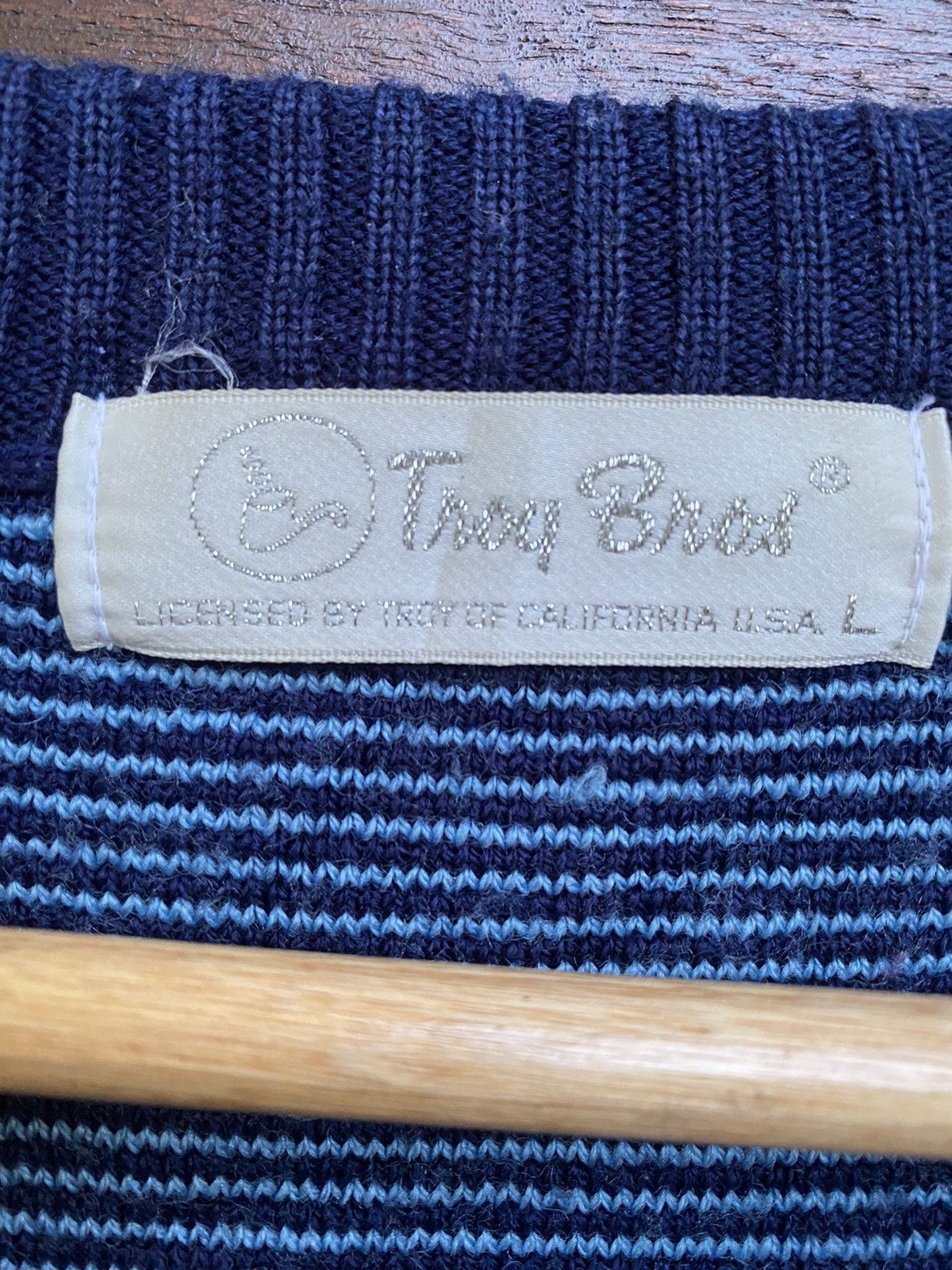 Japanese Brand Troy Bros V Neck Sweatshirt Size US L / EU 52-54 / 3 - 8 Thumbnail