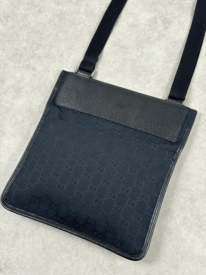 Gucci SS2003 Gucci Black Canvas Monogram Crossbody Bag Size ONE SIZE - 8 Thumbnail
