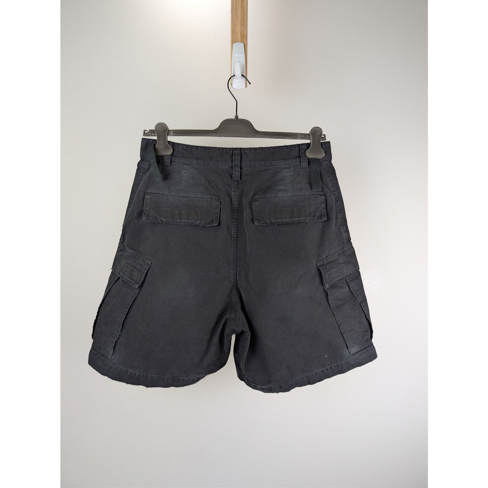 Balenciaga o1rshd1 Cotton Ripstop Shorts in Black Size US 30 / EU 46 - 11 Thumbnail