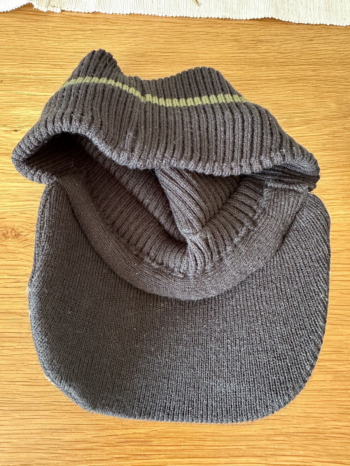 Happy 99 black and green knitted visor brim cap