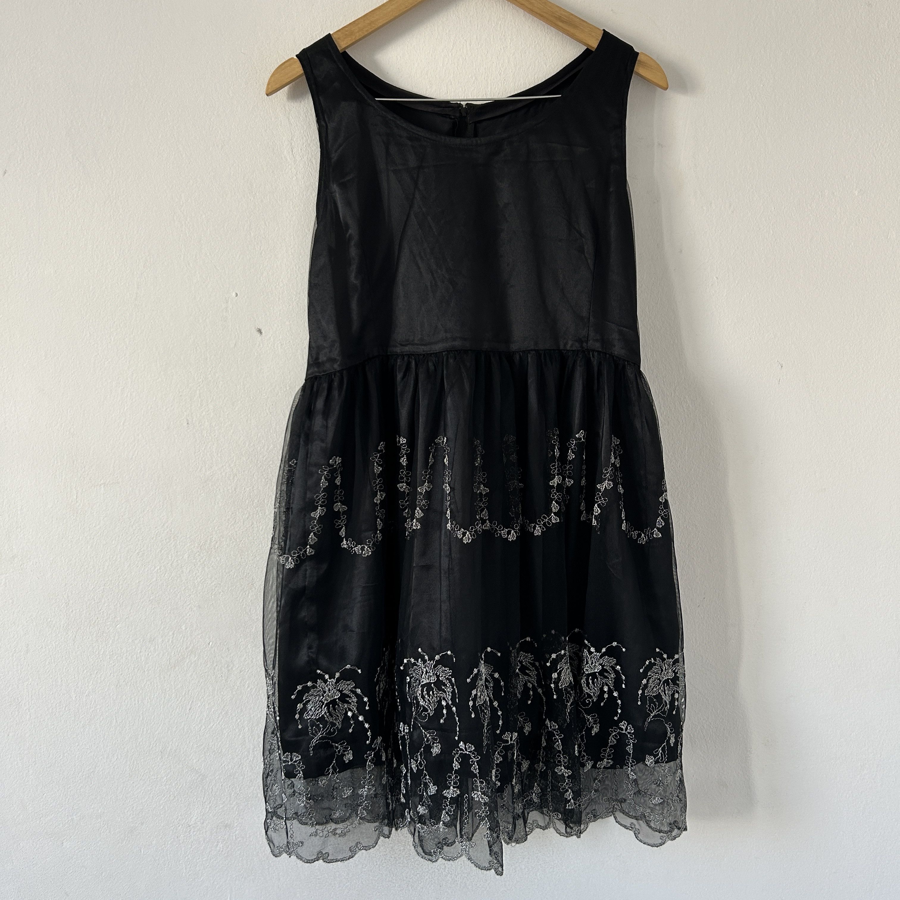 Vintage Vintage Black Tulle Tank Dress Size L / US 10 / IT 46 - 7 Thumbnail