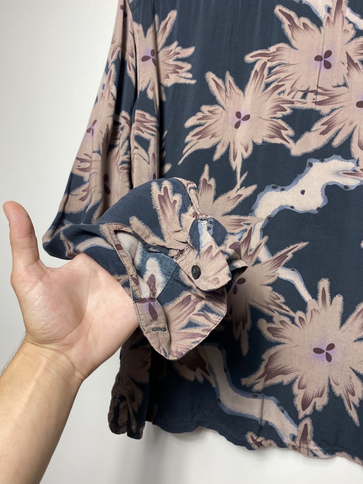 Allsaints Allsaints 100% Viscose Printed Shonto Ls Shirt Size US L / EU 52-54 / 3 - 14 Thumbnail