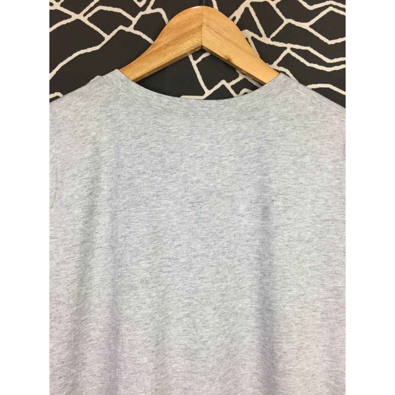 Adidas Adidas Grey Neon Gradient Wavy Logo Graphic Tee Youth XL Size US M / EU 48-50 / 2 - 7 Thumbnail