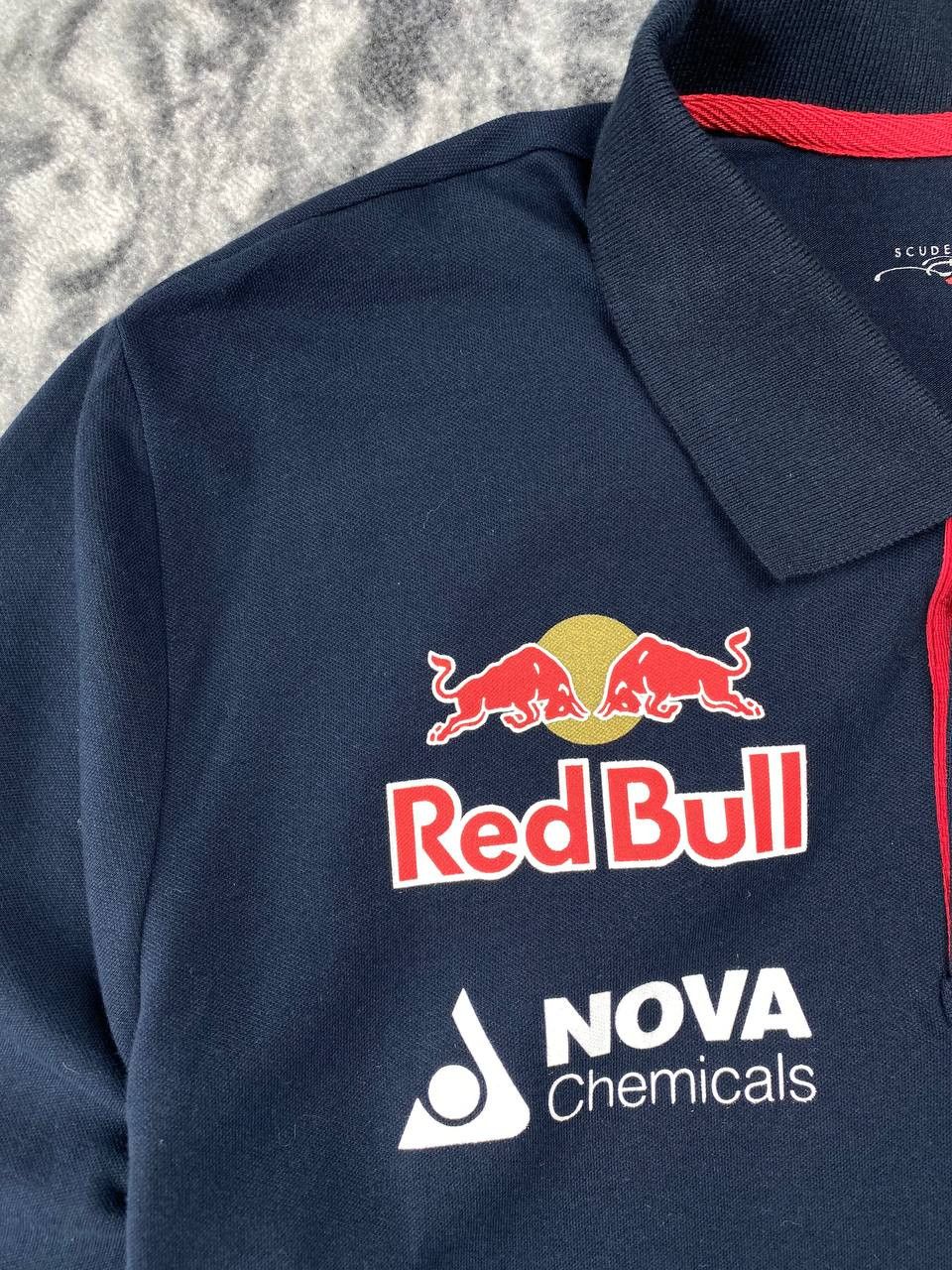 Vintage Vintage Toro Rosso Red Bull Racing Big Logo Men Size XL Size US XL / EU 56 / 4 - 9 Thumbnail