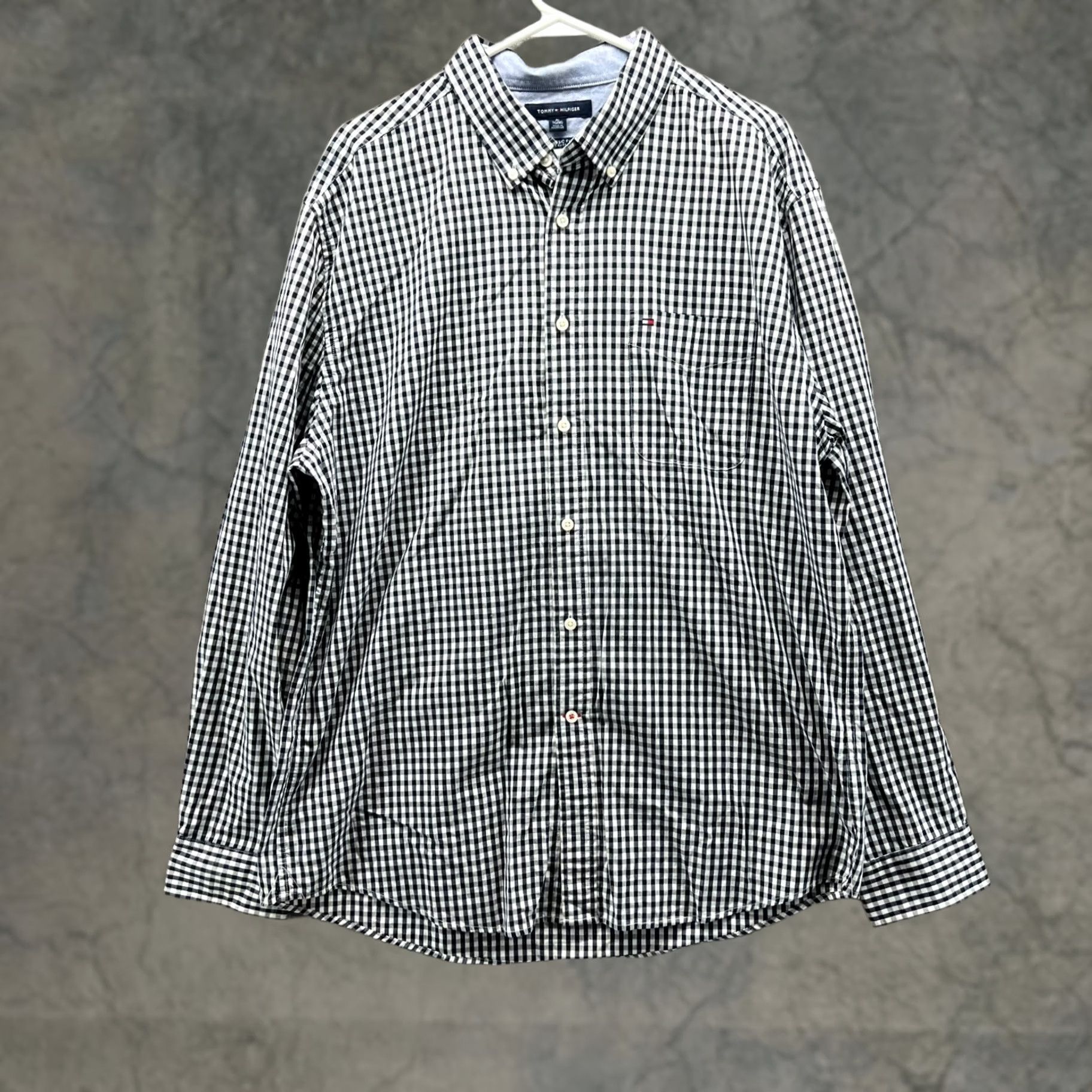 Tommy Hilfiger VINTAGE Tommy Hilfiger Shirt Men XL Black White Button Down Classic Check Size US XL / EU 56 / 4 - 1 Thumbnail