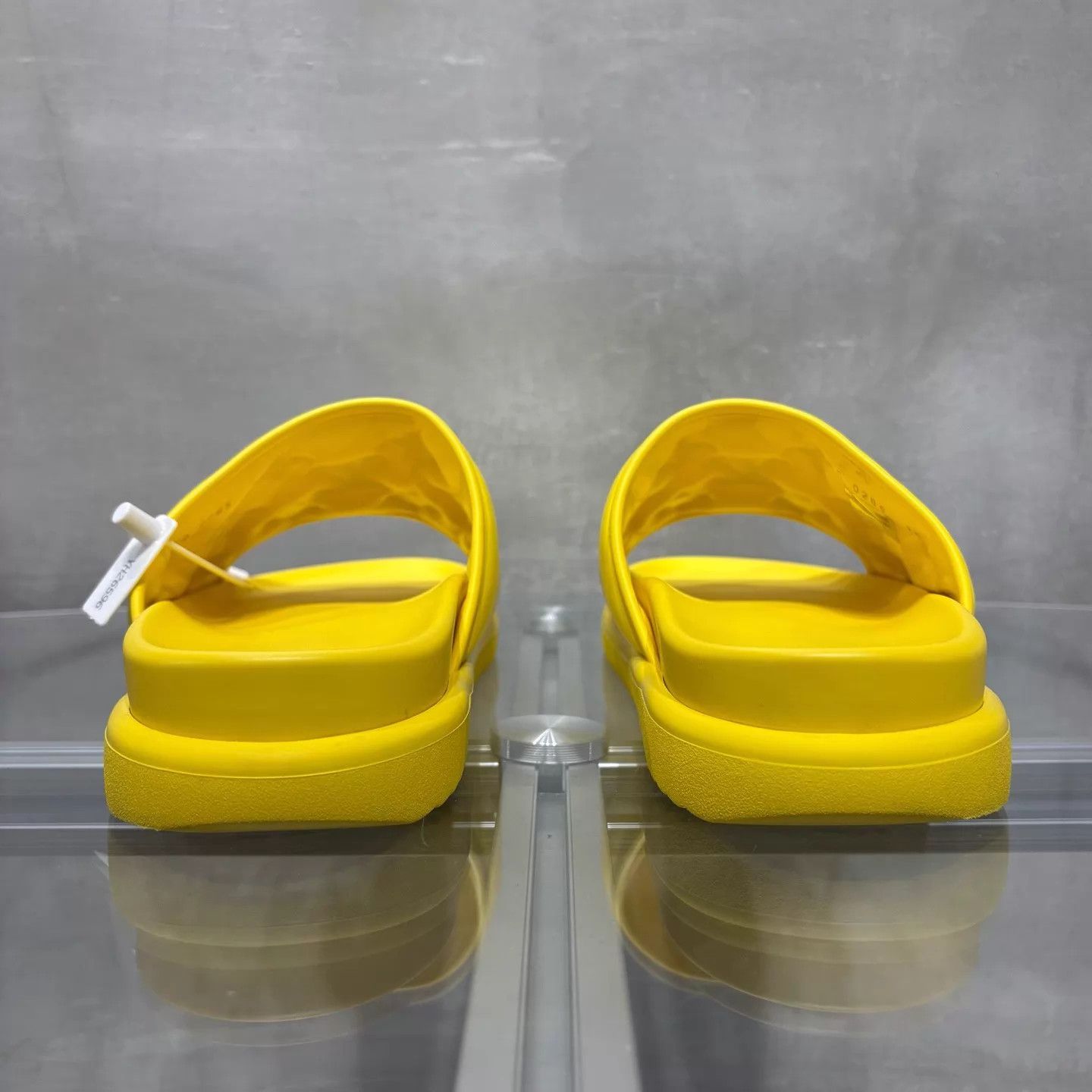 Louis Vuitton LV embossed allover print yellow slippers UK10 (44) Size US 11 / EU 44 - 6 Thumbnail