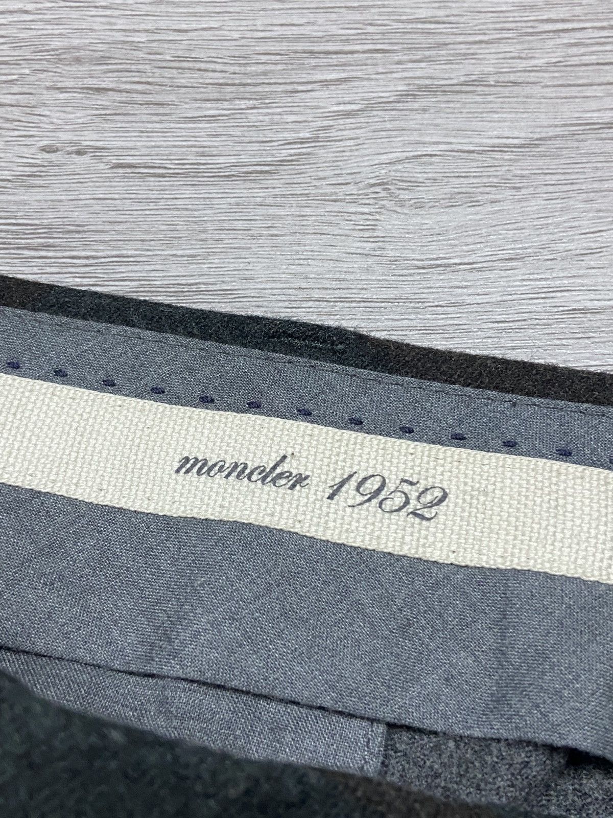 Moncler Moncler Pantalone Sportivo Wool Chino Pants Size US 32 / EU 48 - 8 Thumbnail