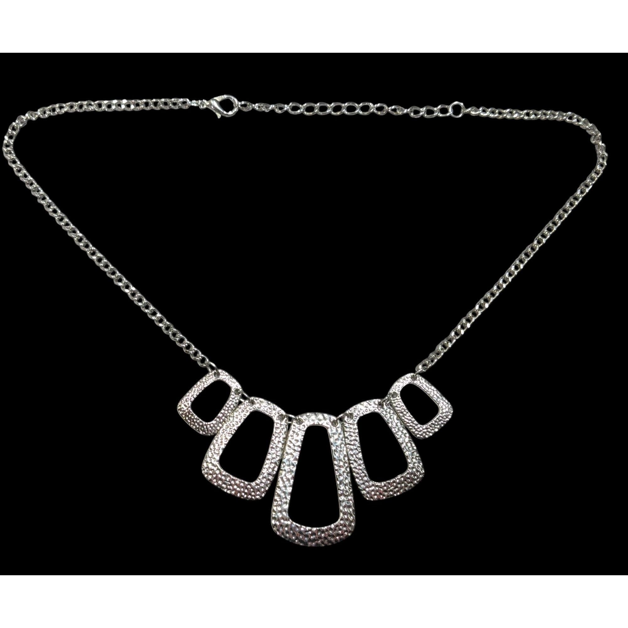 Other Modern Open Graduated Rectangle Silver Tone Hammered Necklac Size ONE SIZE - 1 Thumbnail