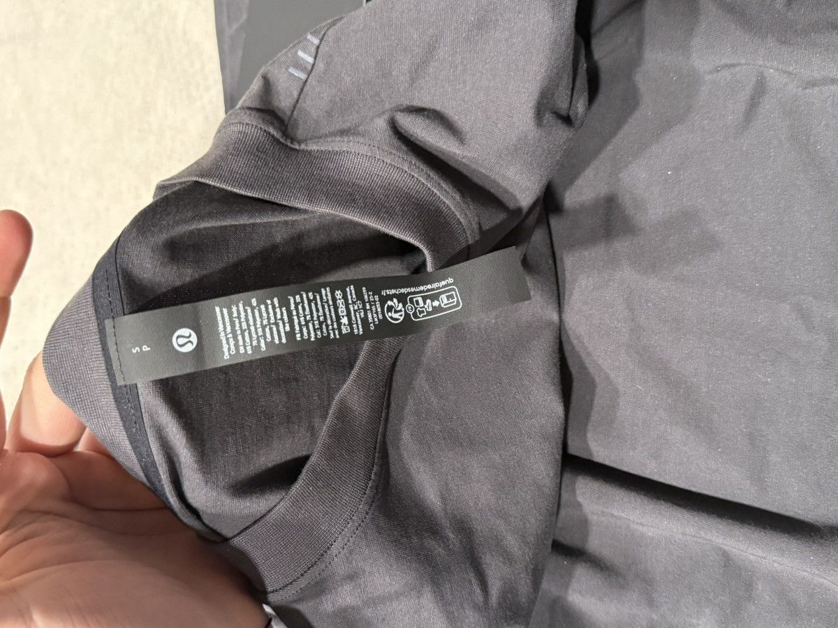 Lululemon Mens Lulu Tee Size US S / EU 44-46 / 1 - 3 Thumbnail
