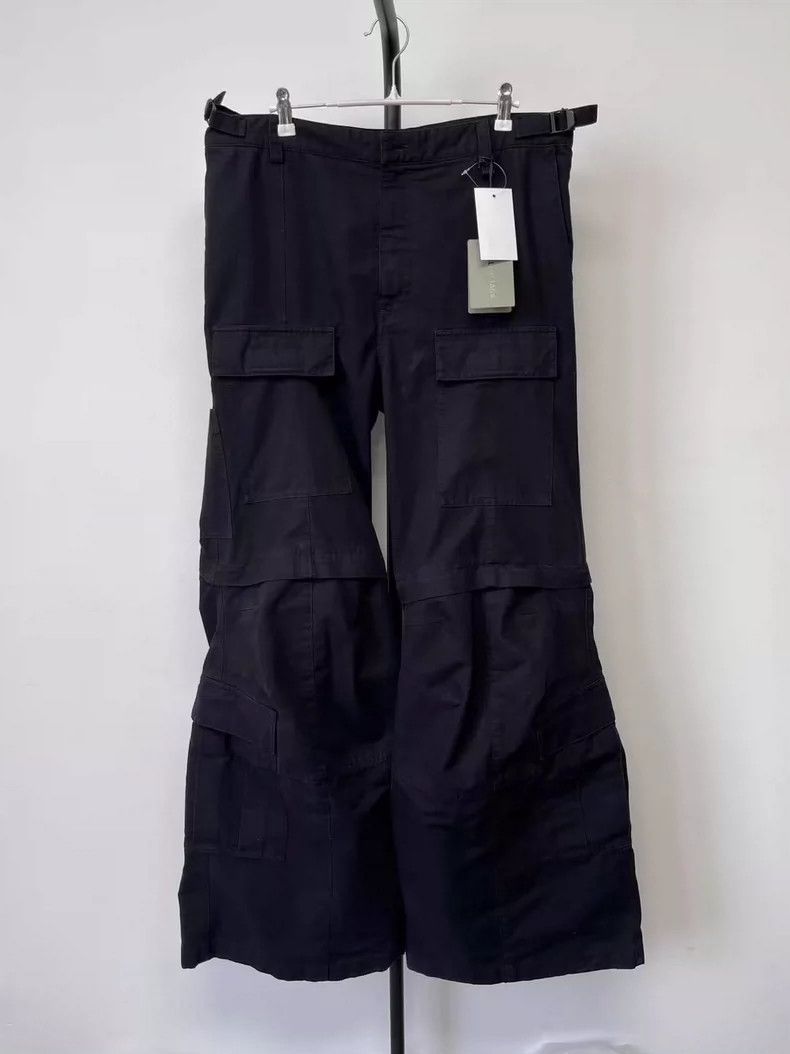Balenciaga Balenciaga size L Flared Removable Cargo \n Make old bell-b Size US 26 / EU 42 - 1 Thumbnail
