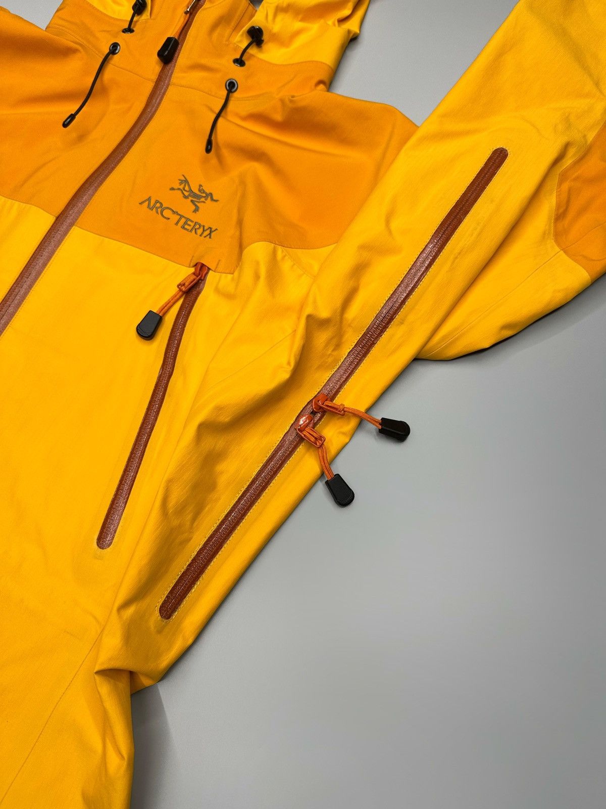 Arc'teryx Arc’teryx Orange Gore-Tex Jacket Gorpcore Outdoor Size L / US 10 / IT 46 - 10 Thumbnail