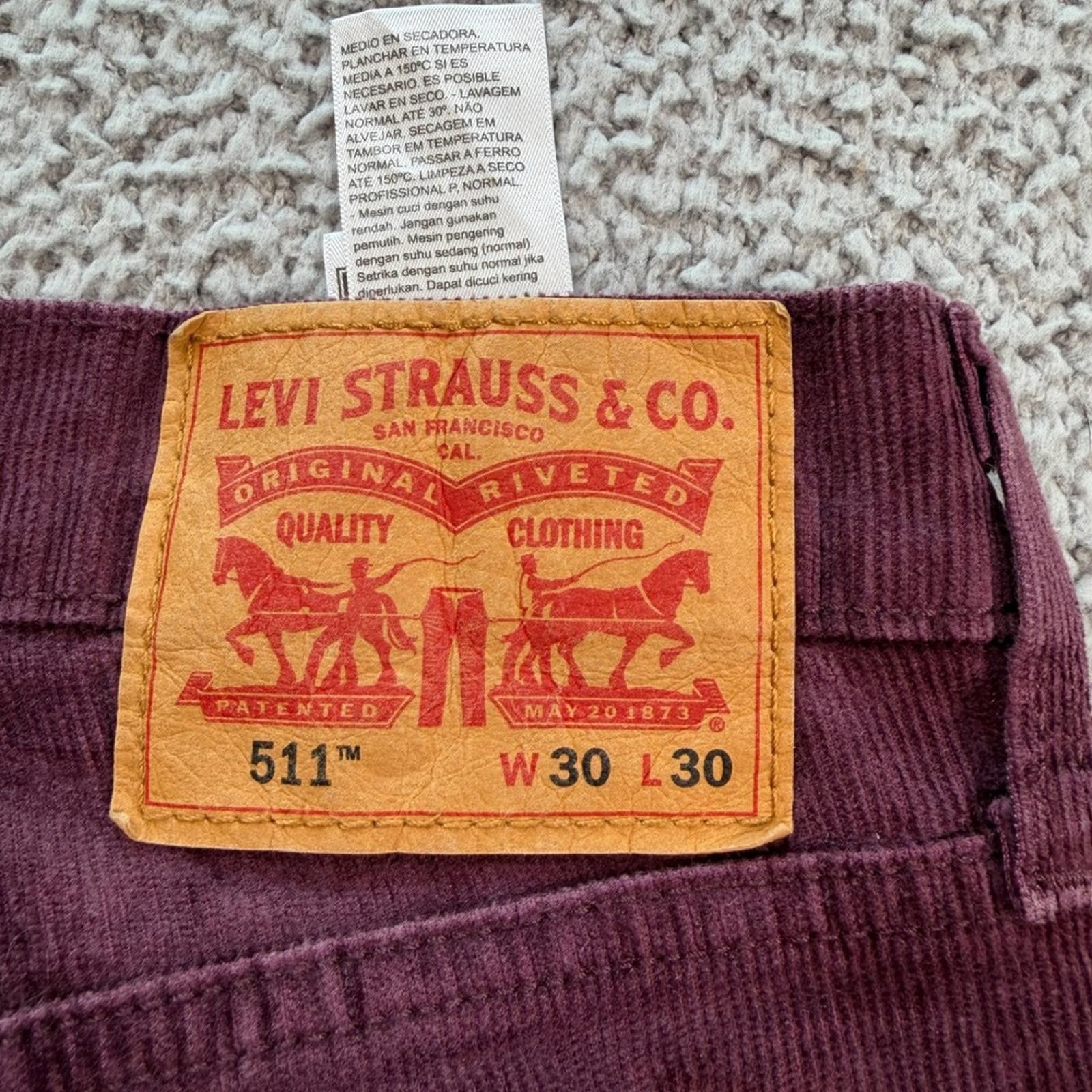 Levi's Levis 511 Slim Fit Burgundy Corduroy Pants Mens 30x30 Maroon Size 30" / US 8 / IT 44 - 5 Thumbnail