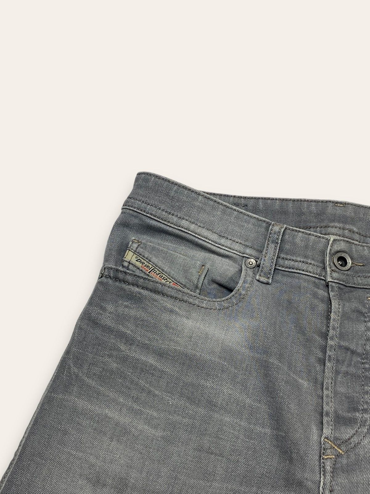 Diesel Vintage DIESEL Gray Wash Denim Slim Straight Jeans Size US 31 - 5 Thumbnail