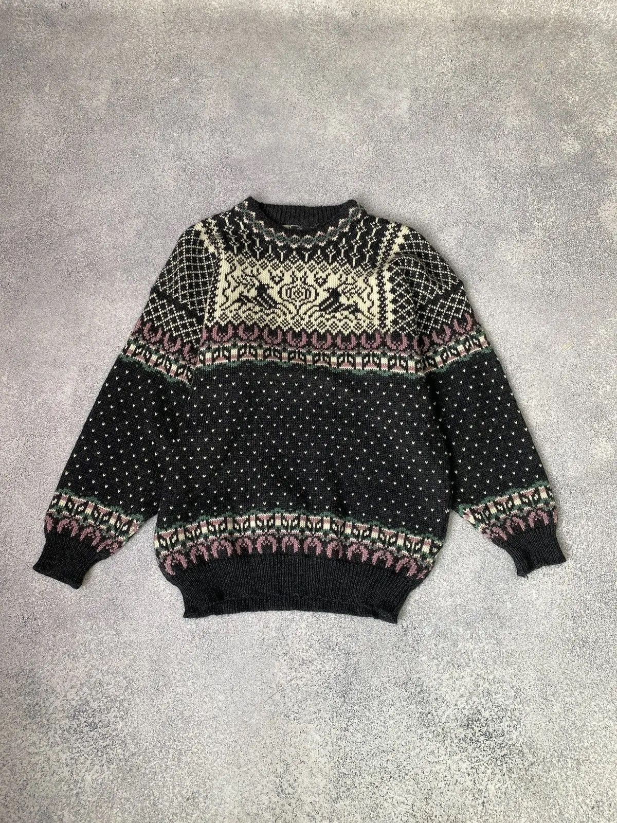 Dale Of Norway × Vintage Vintage DALE OF NORWAY Deer Fair Isle Wool Knit Ski Sweater Size US L / EU 52-54 / 3 - 1 Thumbnail