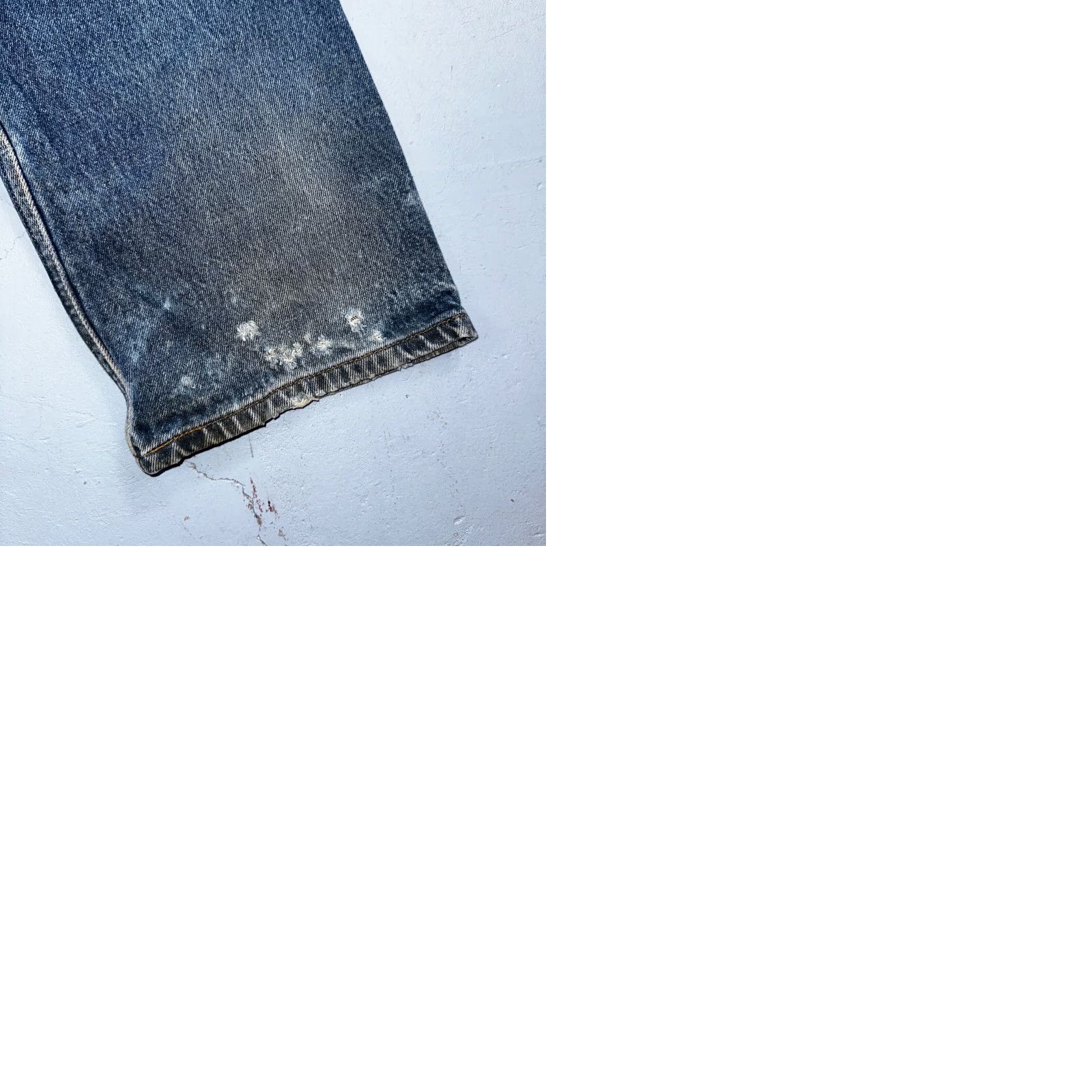 Levi's VINTAGE Levi's 501 Jeans Straight Men 36x30 Medium Blue Denim 90s 90s Mexico Y2K Classic Size US 36 / EU 52 - 11 Thumbnail