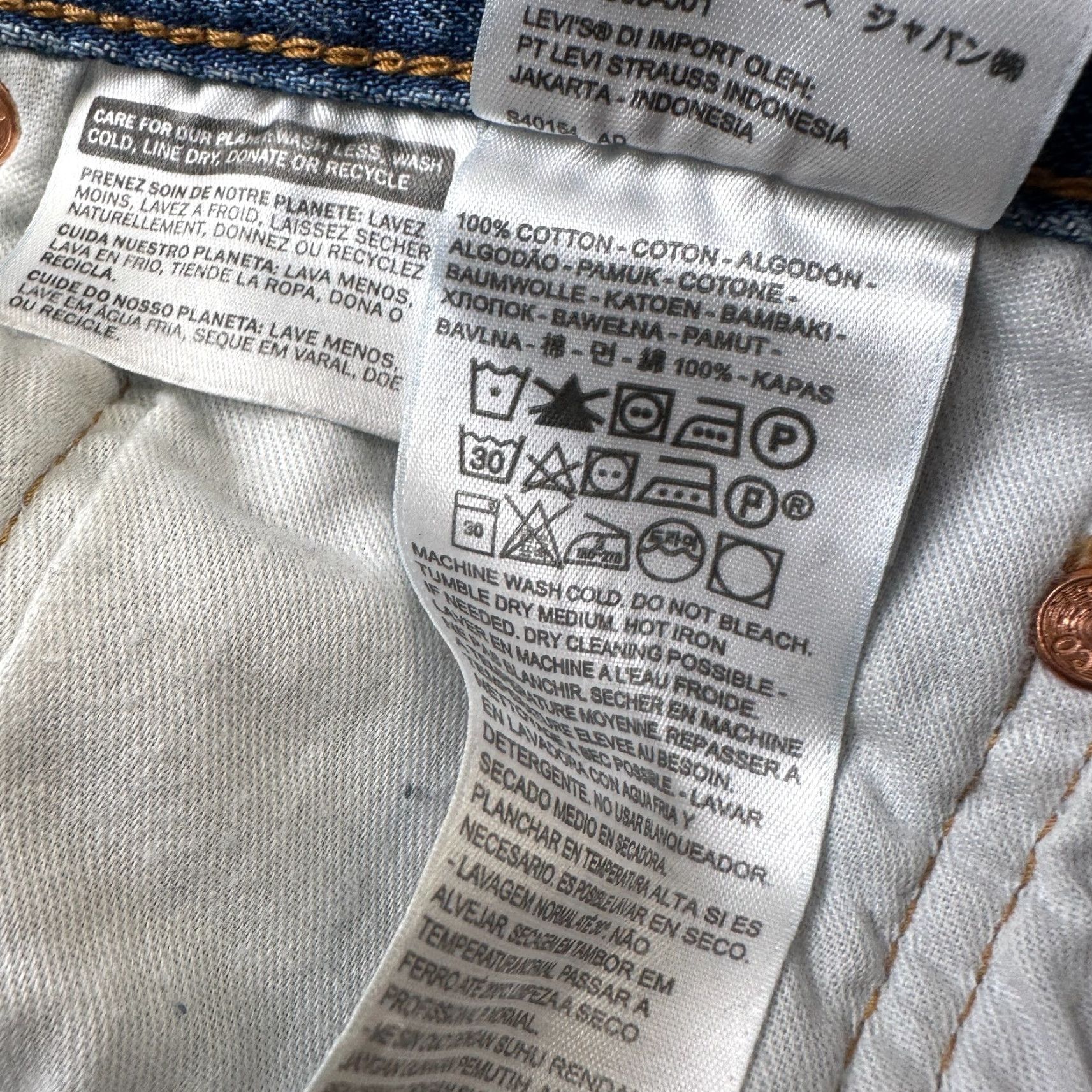 Levi's VINTAGE Levis 501 Jeans Mens 36x32 Blue Denim Pants Button Fly 90s Regular Mens Size US 36 / EU 52 - 6 Thumbnail