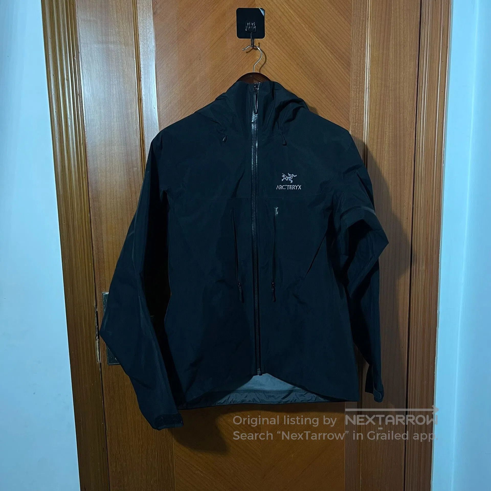 Arcteryx Alpha SV Women's Jacket Black.