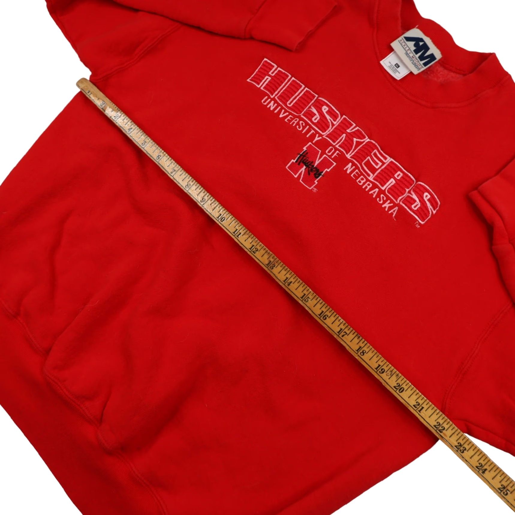 Vintage VINTAGE University of Nebraska Huskers XL Embroidered Spellout Sweatshirt Red Mens XL Size US XL / EU 56 / 4 - 6 Thumbnail