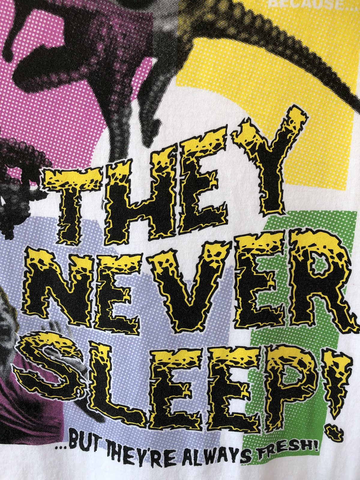 Expert Horror × Vintage Vintage THEY NEVER SLEEP Horror Graphic Tee Size US L / EU 52-54 / 3 - 5 Thumbnail