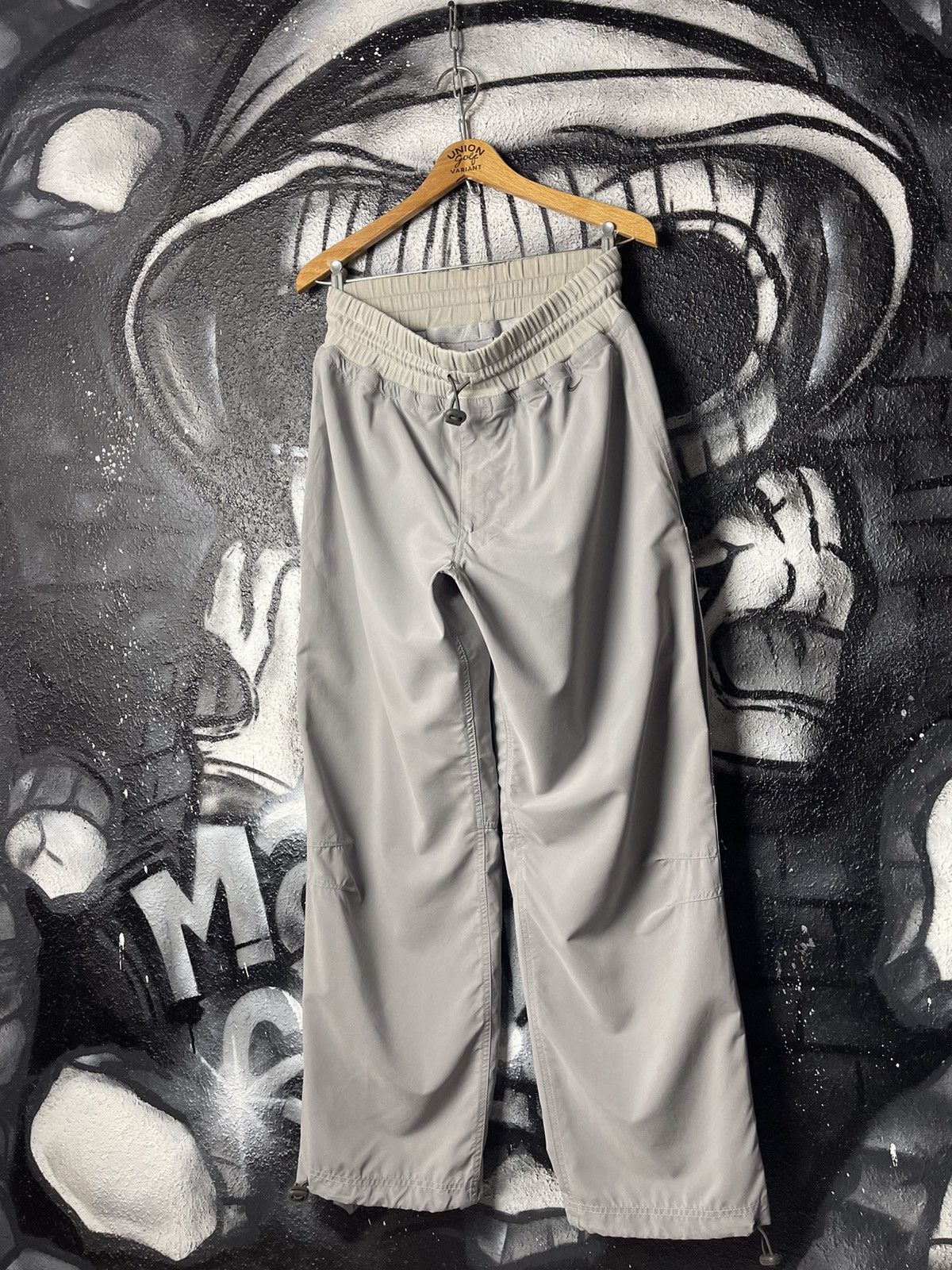 Nike Nike Y2K Vintage Sport Wide Parachute Pants Men’s Size Small Size US 30 / EU 46 - 1 Thumbnail