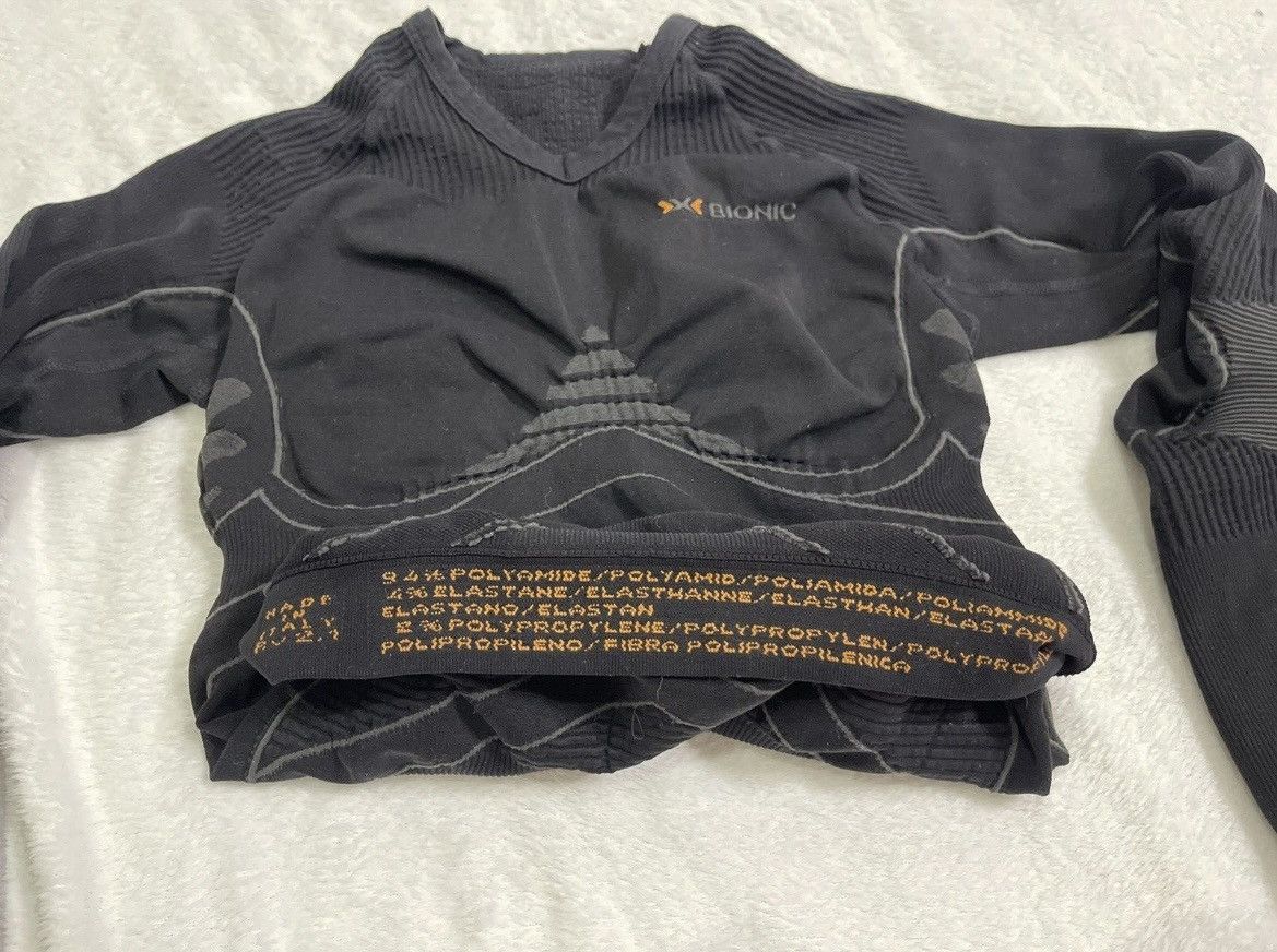 Other X-bionic thermo longsleeve black v neck Size US M / EU 48-50 / 2 - 7 Thumbnail