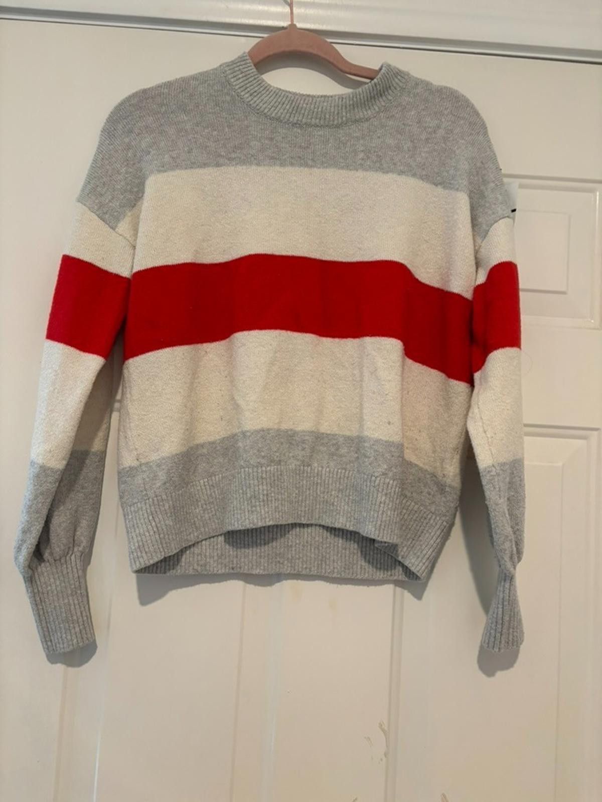Lucky Brand Womens Lucky Brand sz S red, white, and grey sweater #338 Size S / US 4 / IT 40 - 1 Thumbnail