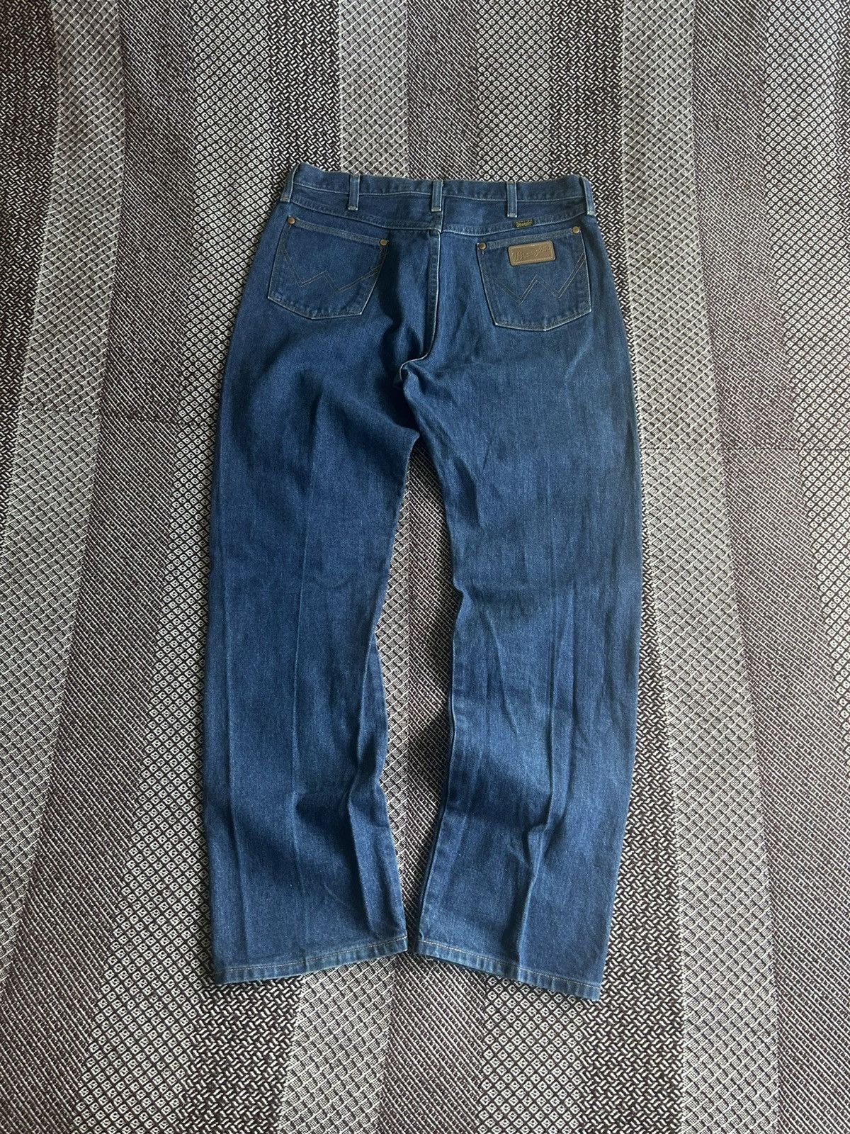 Wrangler Vintage Wrangler Made In USA Baggy Fit Jeans Size 36 Rare Size US 36 / EU 52 - 1 Thumbnail
