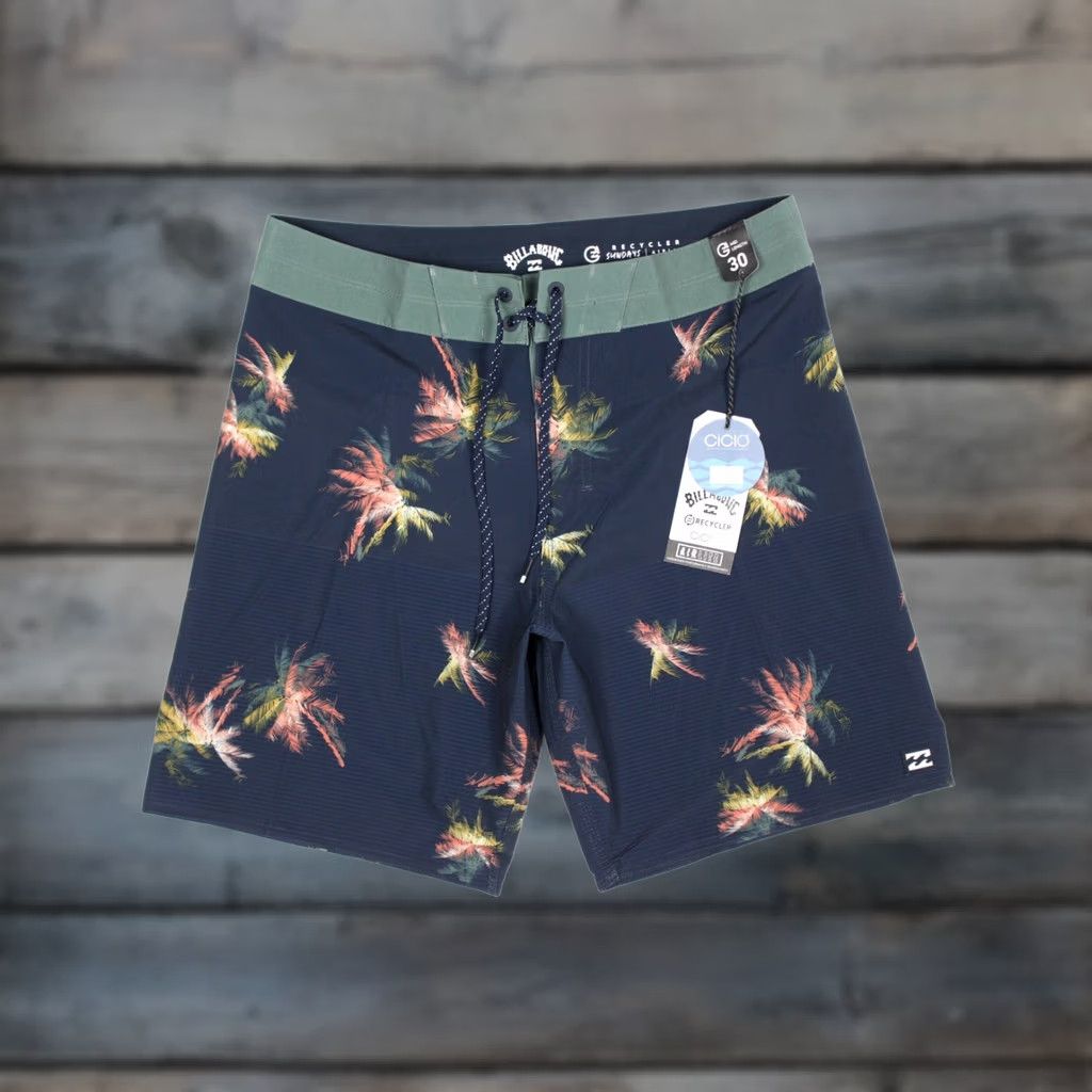 Billabong Billabong Men's Sundays Airlite Board Shorts Mid Length Size 30 Dark Navy Palm Size US 30 / EU 46 - 1 Thumbnail