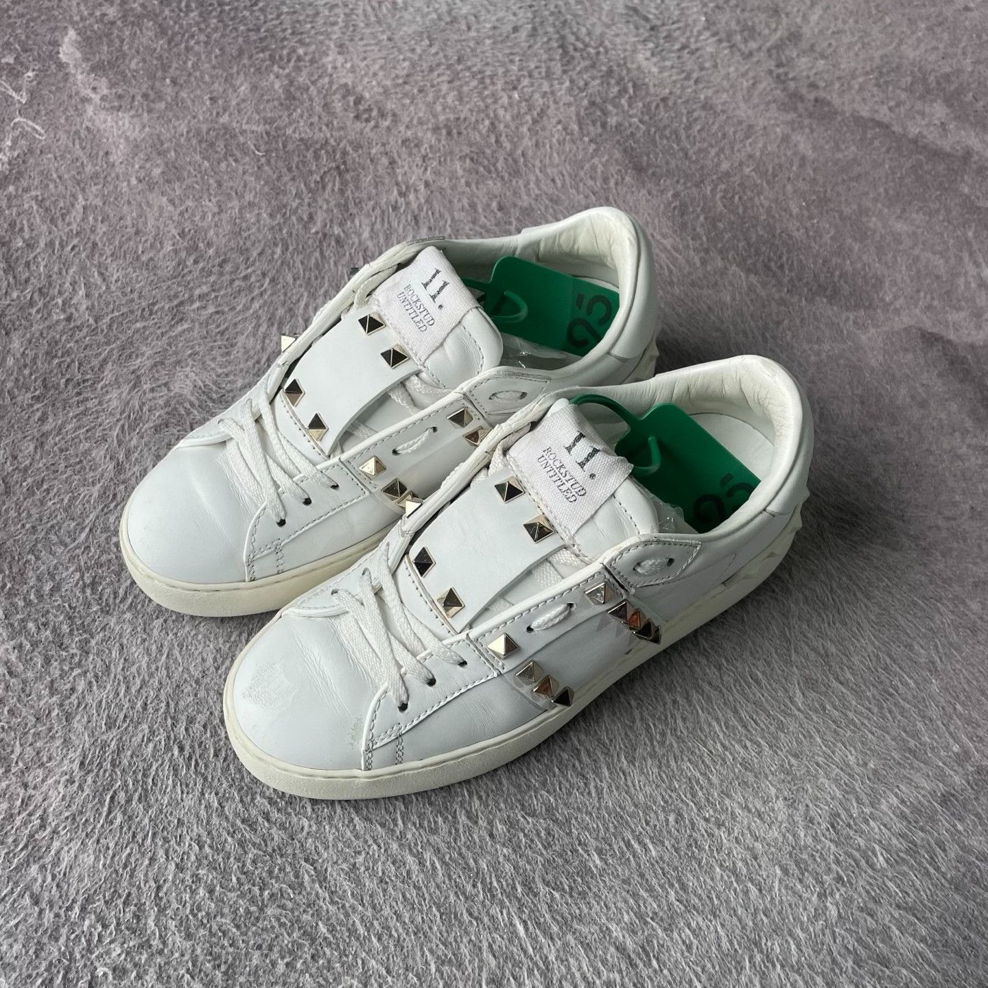 Valentino Valentino White Lowtop Sneakers S Women Size US 6 / IT 36 - 1 Thumbnail
