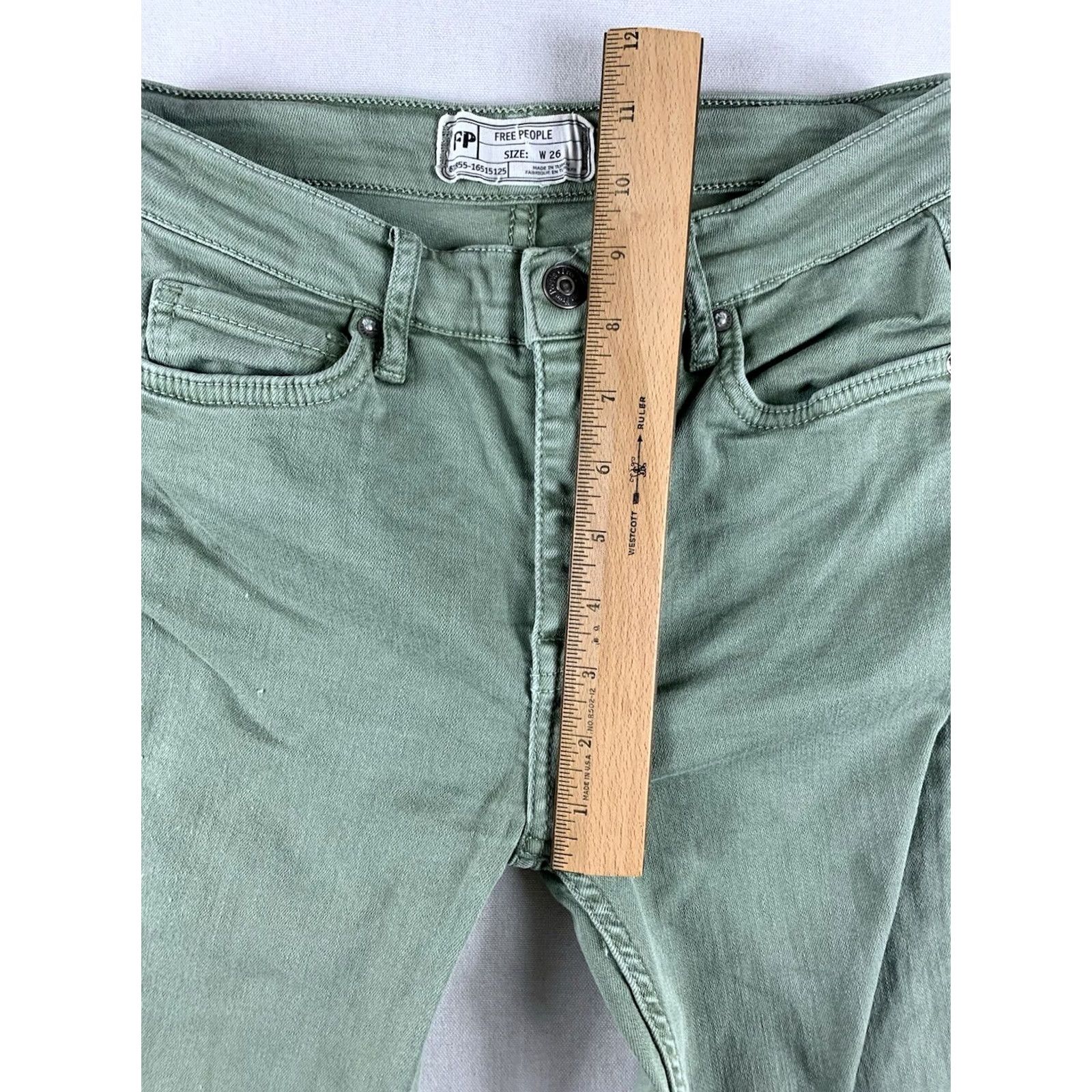 Free People Free People Jeans Women size 26 Green Distressed Skinny 61855-16515125 Denim 5-Pocket Rise Mid Inseam 25 Belt Loops OO Size 26" / US 2 / IT 38 - 4 Thumbnail