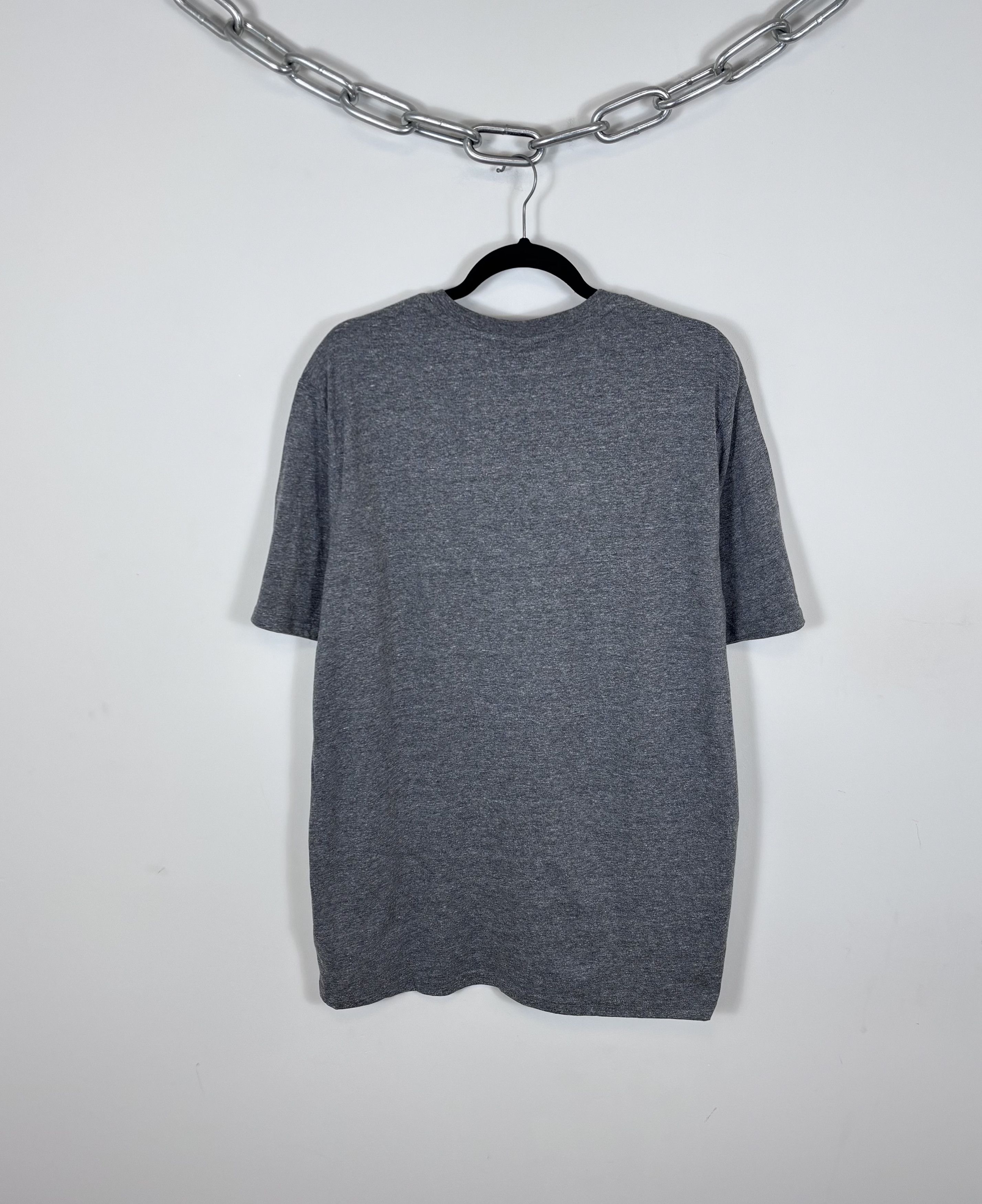 Oakley Oakley Military Channel NWT Men’s Athletic Heather Grey Tee Size US XL / EU 56 / 4 - 18 Thumbnail