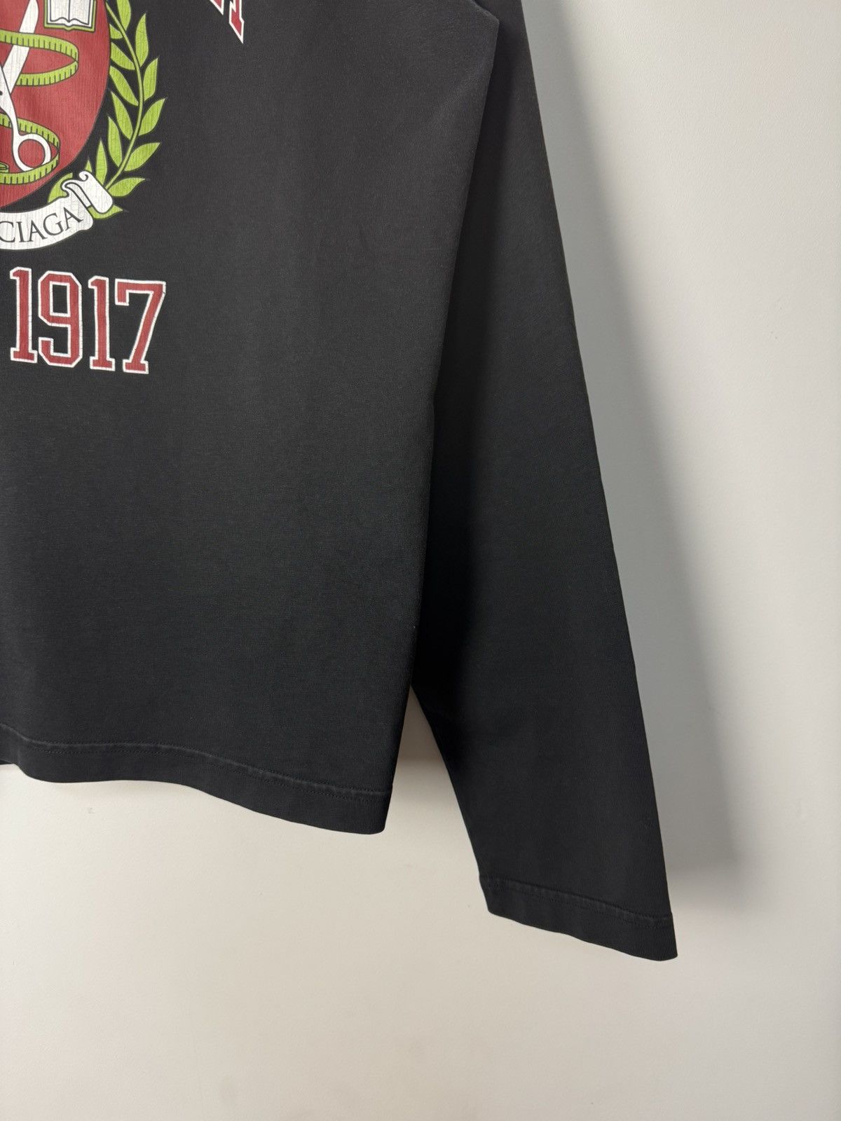 Balenciaga BNWT Balenciaga College hoodie est 1917 scissor Hoodie Size US S / EU 44-46 / 1 - 11 Thumbnail