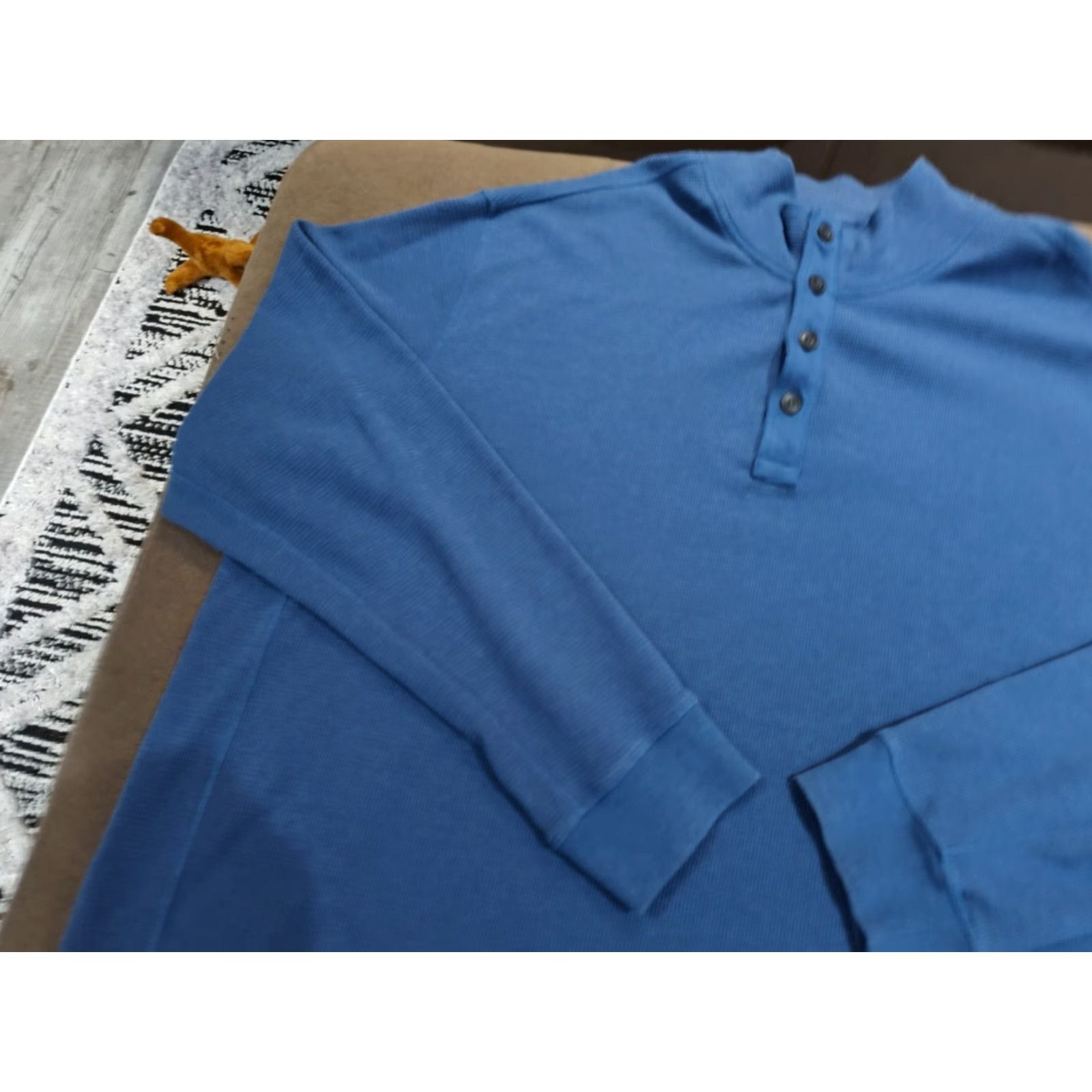 Duluth Trading Company Duluth Trading Men Burly Button Mock Neck Thermal Henley Waffle Shirt XXL Blue Size US XXL / EU 58 / 5 - 4 Thumbnail