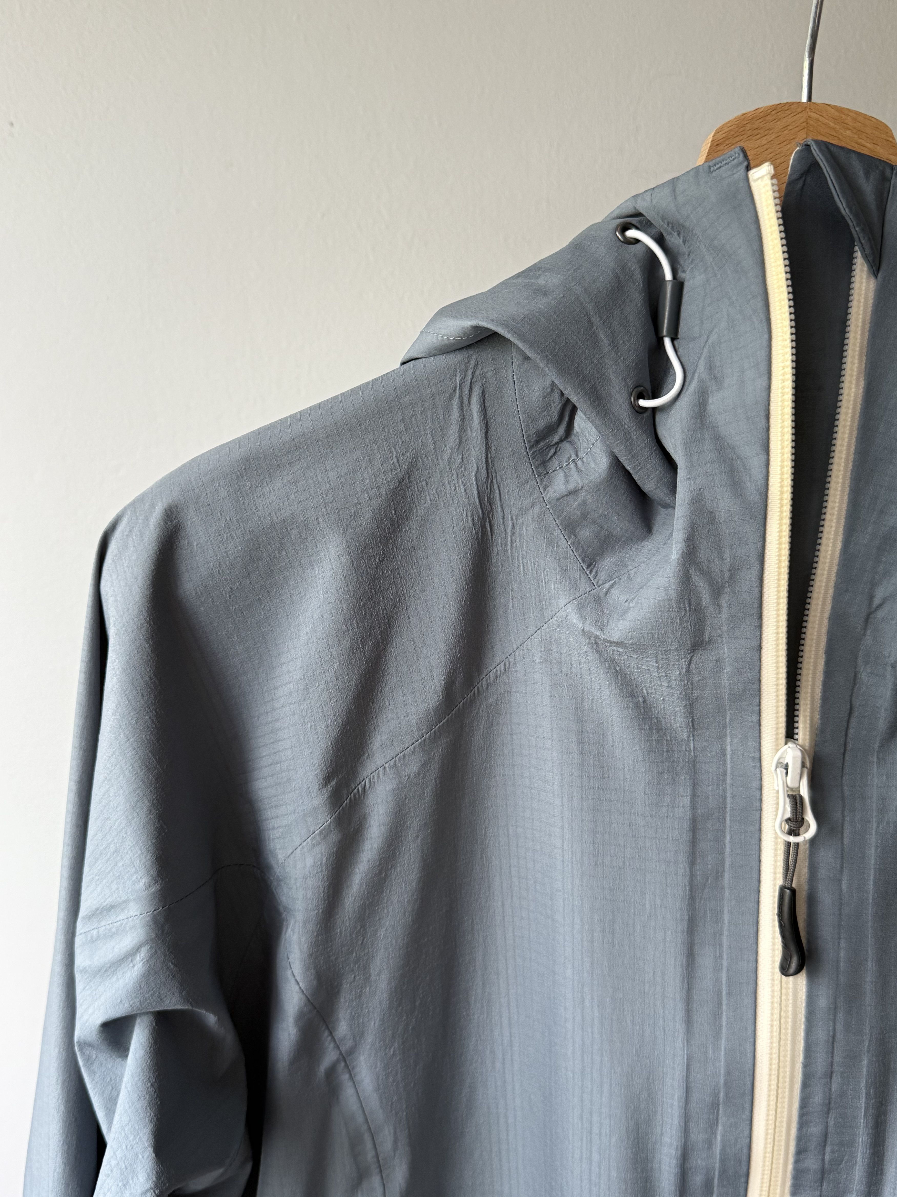 Berghaus × Goretex Berghaus Gore-Tex Active Shell Gray Lightweight Hood Jacket Size L / US 10 / IT 46 - 6 Thumbnail