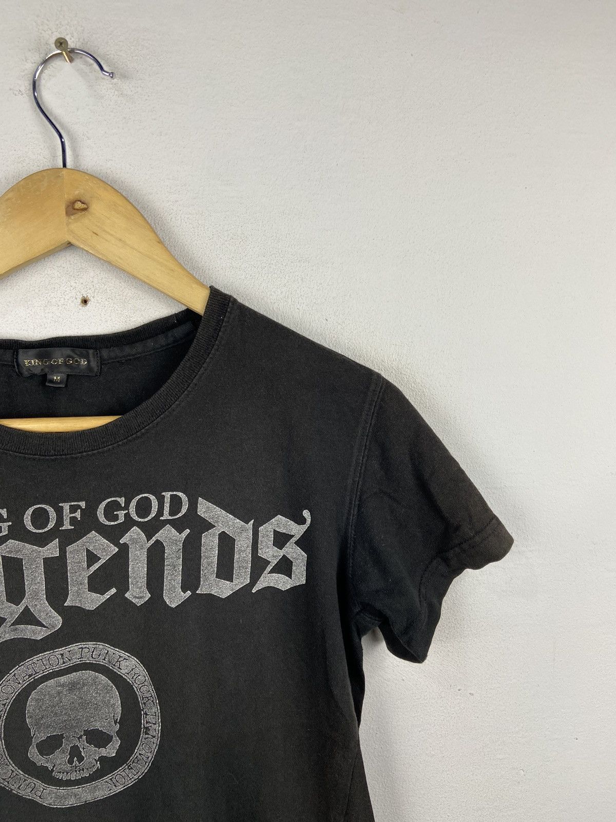 Japanese Brand RARE🔥 KING OF GODS SKULL TEE Size US M / EU 48-50 / 2 - 4 Thumbnail
