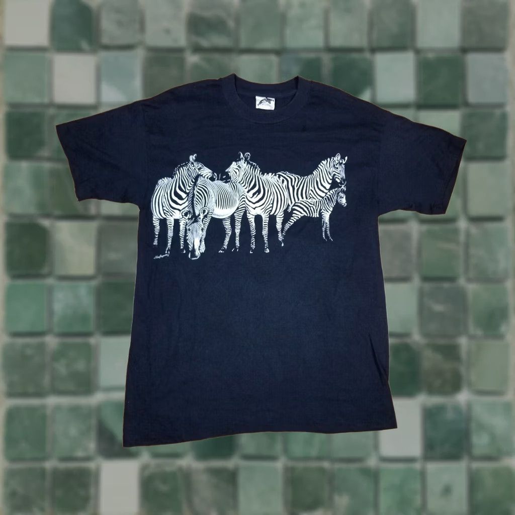 Vintage VINTAGE Harlequin Hores Print Black T-Shirt XL Large T-Shirt Men XS? Size US XL / EU 56 / 4 - 1 Thumbnail