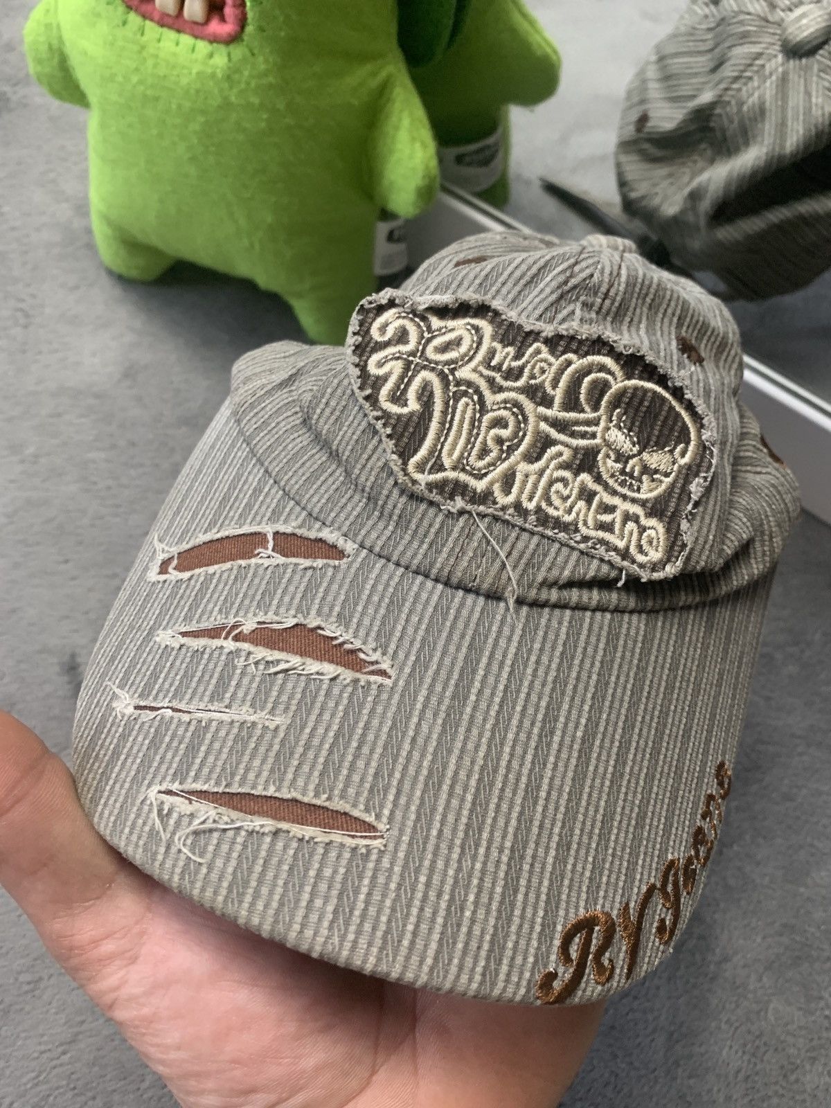 Japanese Brand Vintage RV velvet cap Japanese style distressed Size ONE SIZE - 3 Thumbnail