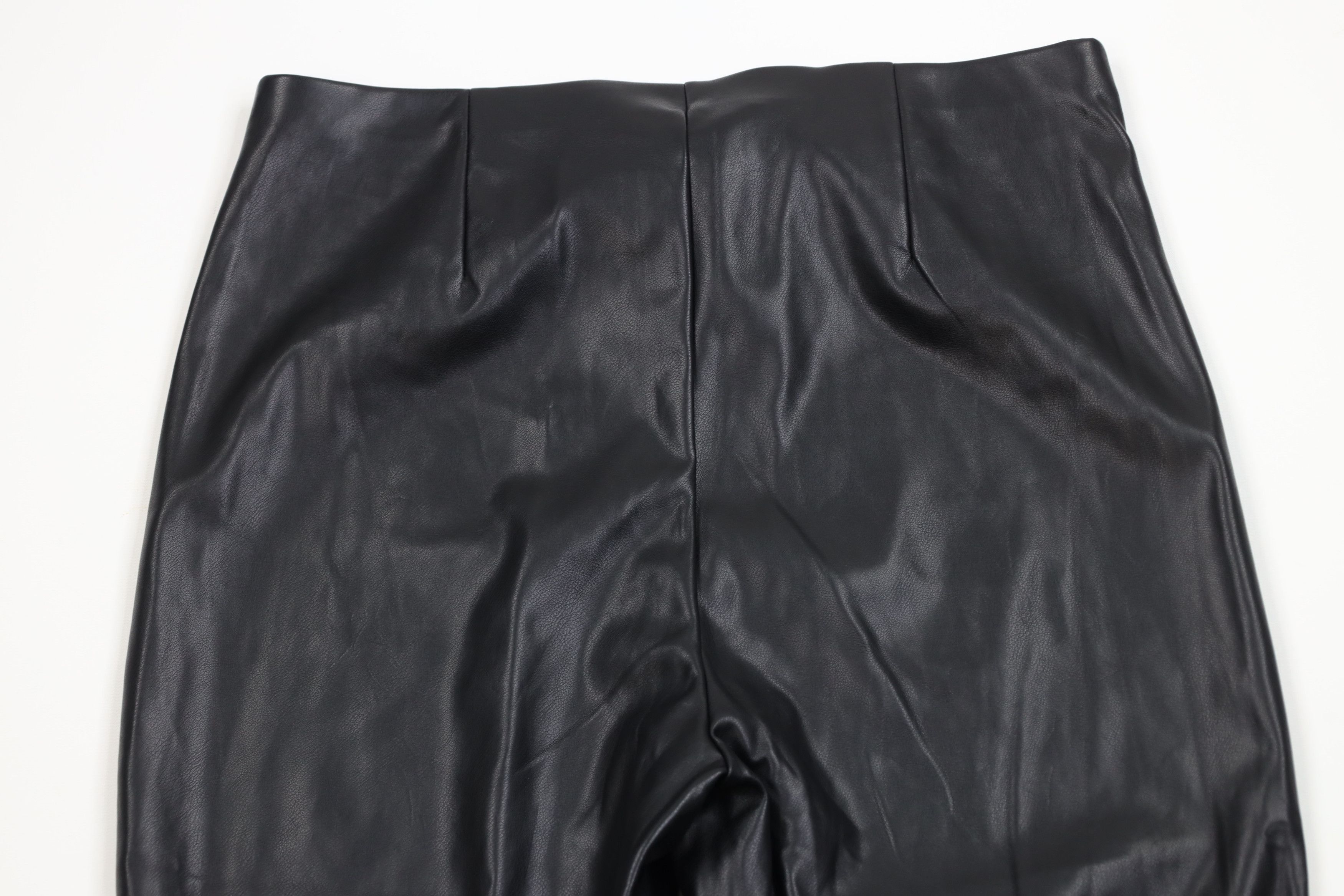Fabletics New Fabletics Vegan Leather Pull On Legging Pants Black Size 30" / US 8 / IT 44 - 9 Thumbnail